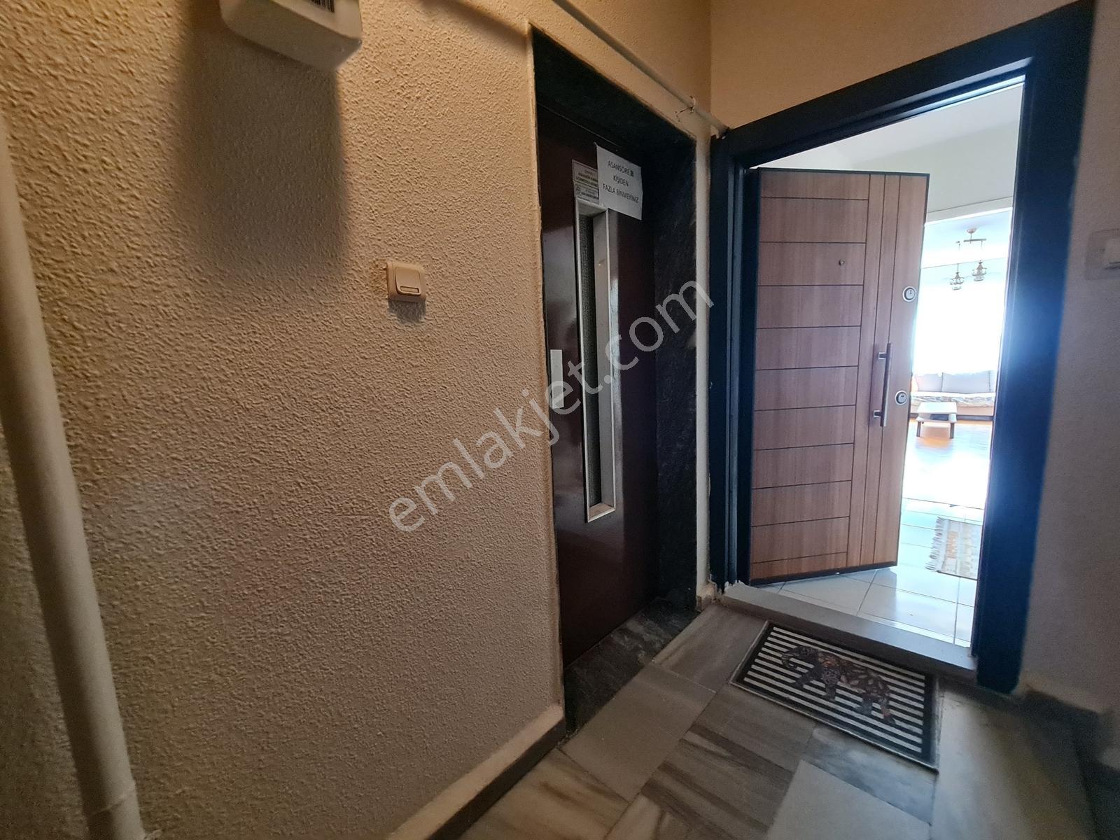 Zuhuratbabada Meydana Marmaraya Yakın 125m2 3+1 Arakat 95 Yapımı - Görsel 17