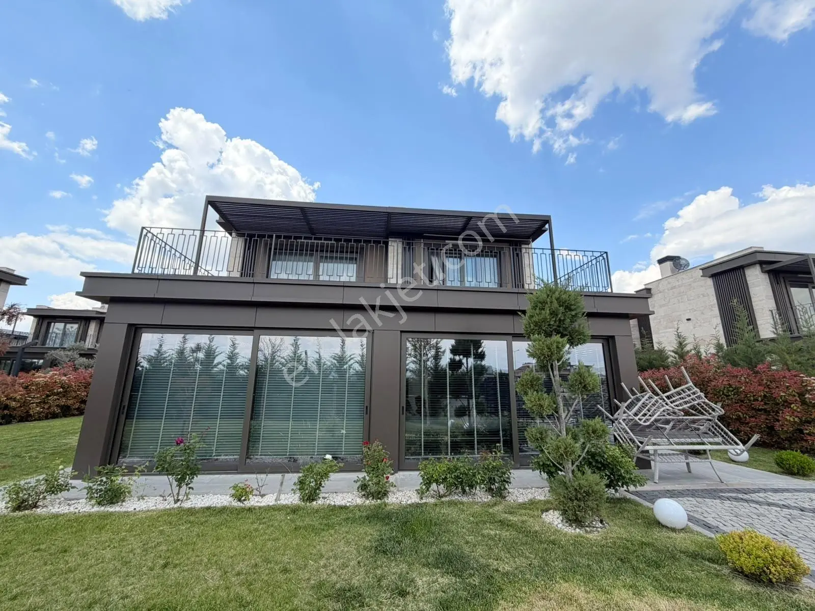 Gölbaşı Karşıyaka'da Yerden Isıtmalı Satılık Lüks Villa - Görsel 51