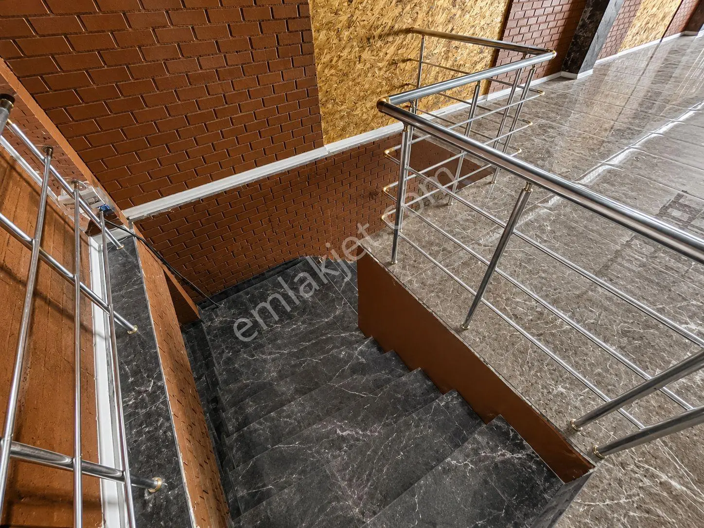 Yeşilova'nın Vitrin Noktasında | Bulvar Cephe 370 M2 Kiralık Ticari /marka - Görsel 4