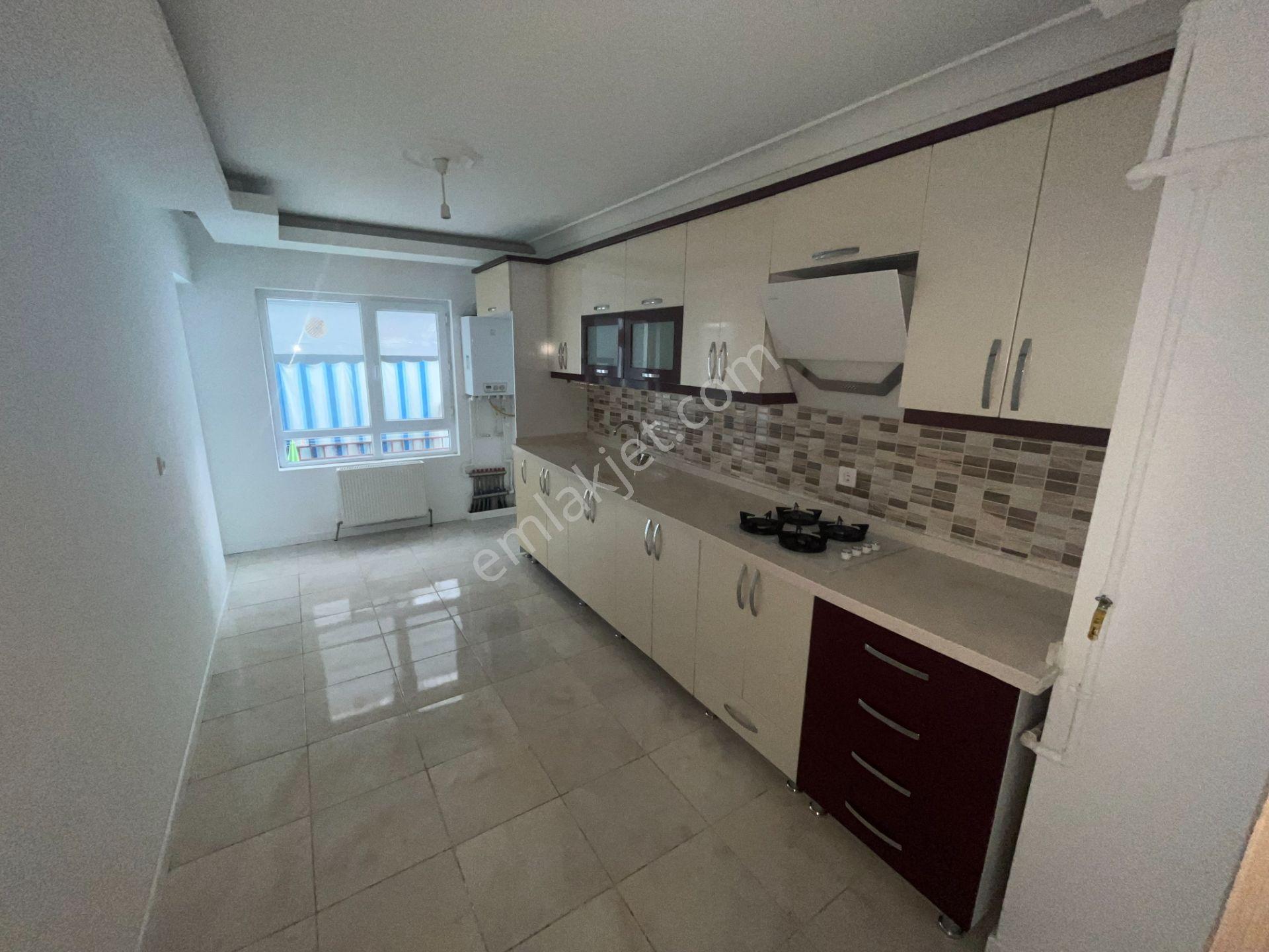 Elvan Mah. A Life Hastanesi Yanı Kiralık Yeni Bina 3+1 Arakat Daire - Görsel 7