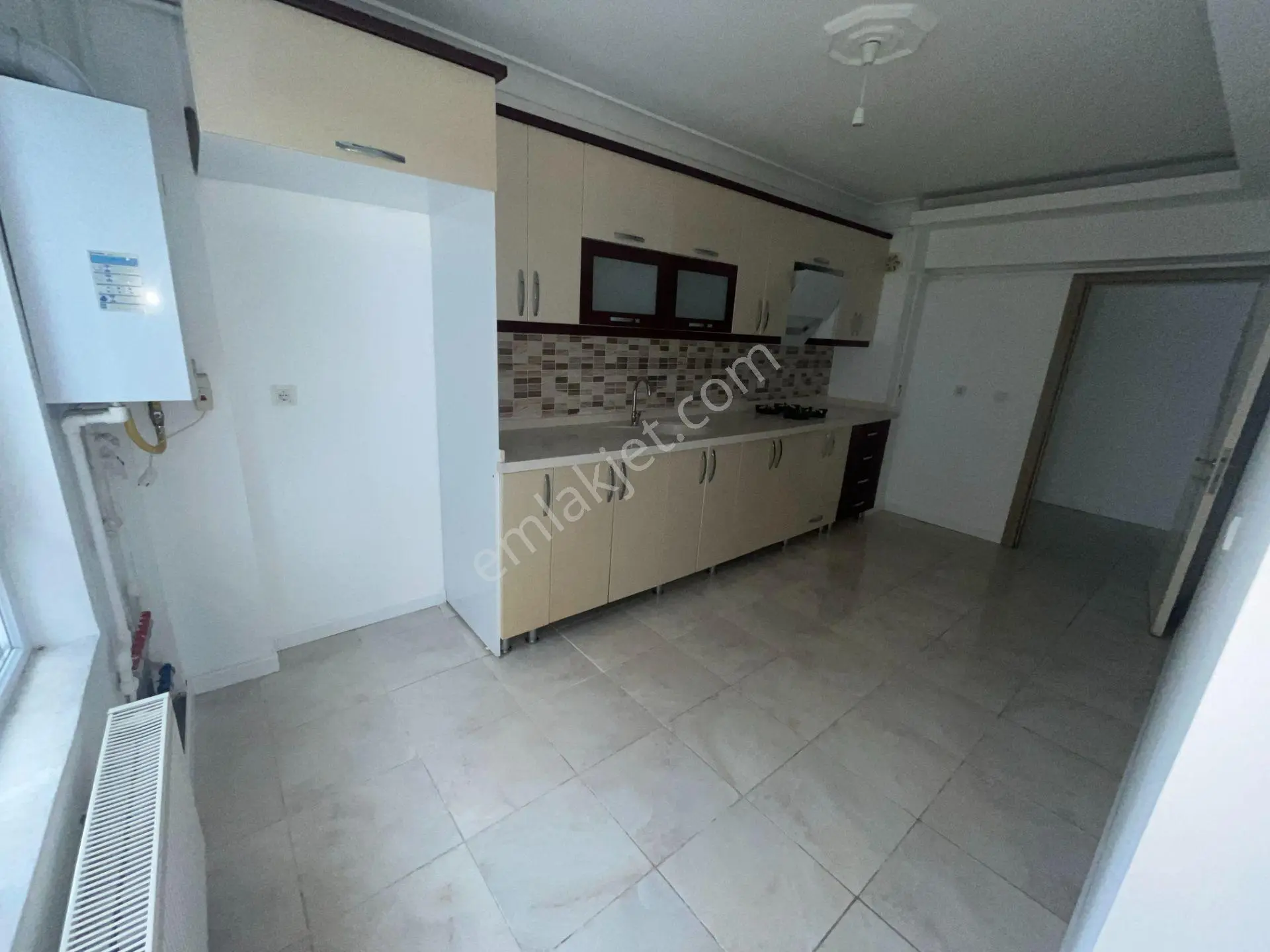 Elvan Mah. A Life Hastanesi Yanı Kiralık Yeni Bina 3+1 Arakat Daire - Görsel 4