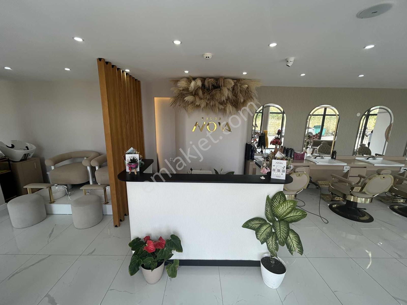 Paşakent Mah.devren Kiralık Bay Ve Bayan Kuaför Güzellik Merkezi