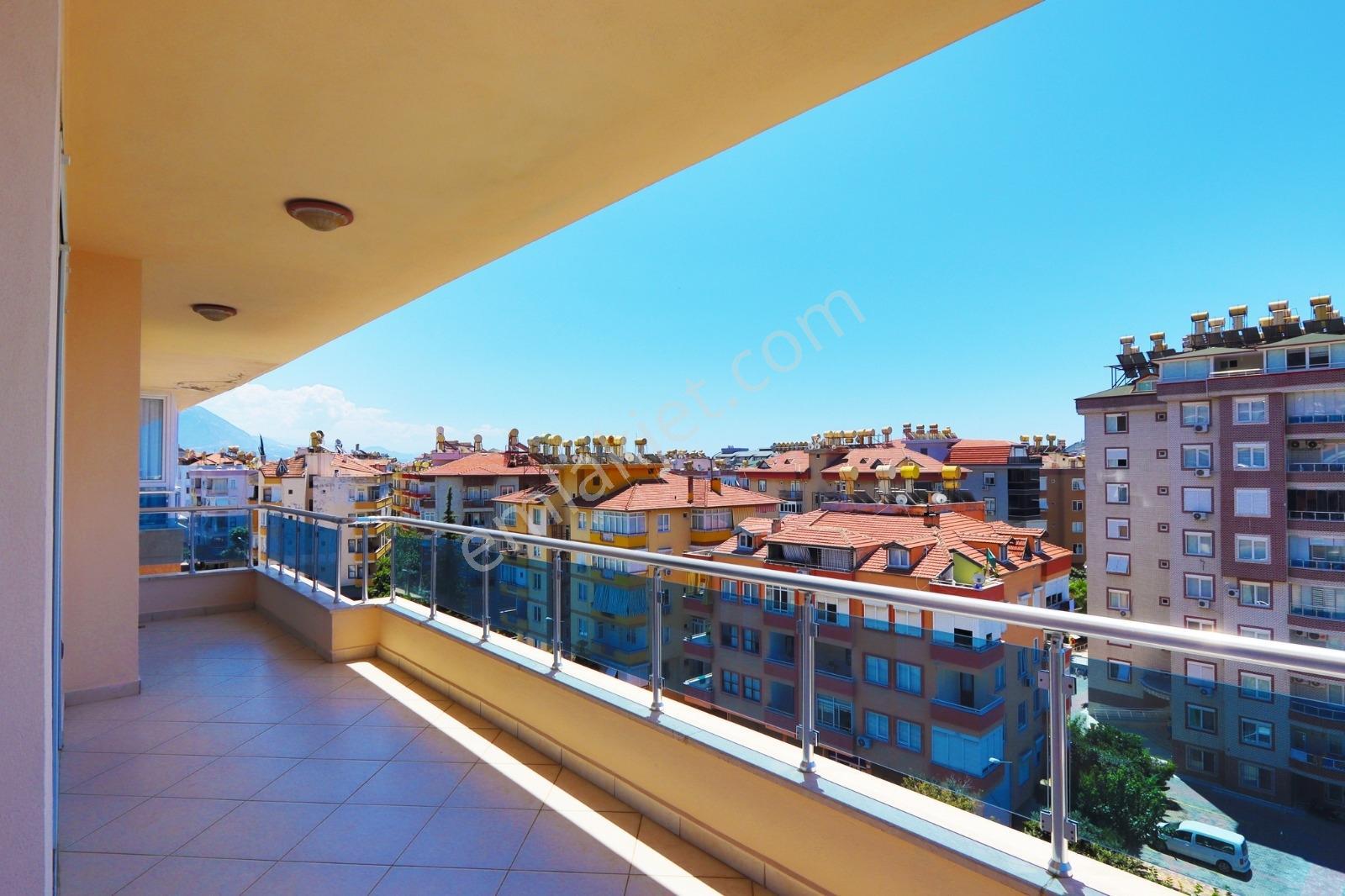 Alanya Merkez 5+1 Dublex 240m2 Lüx Aktivite Site Vatandaşlık Var - Görsel 8