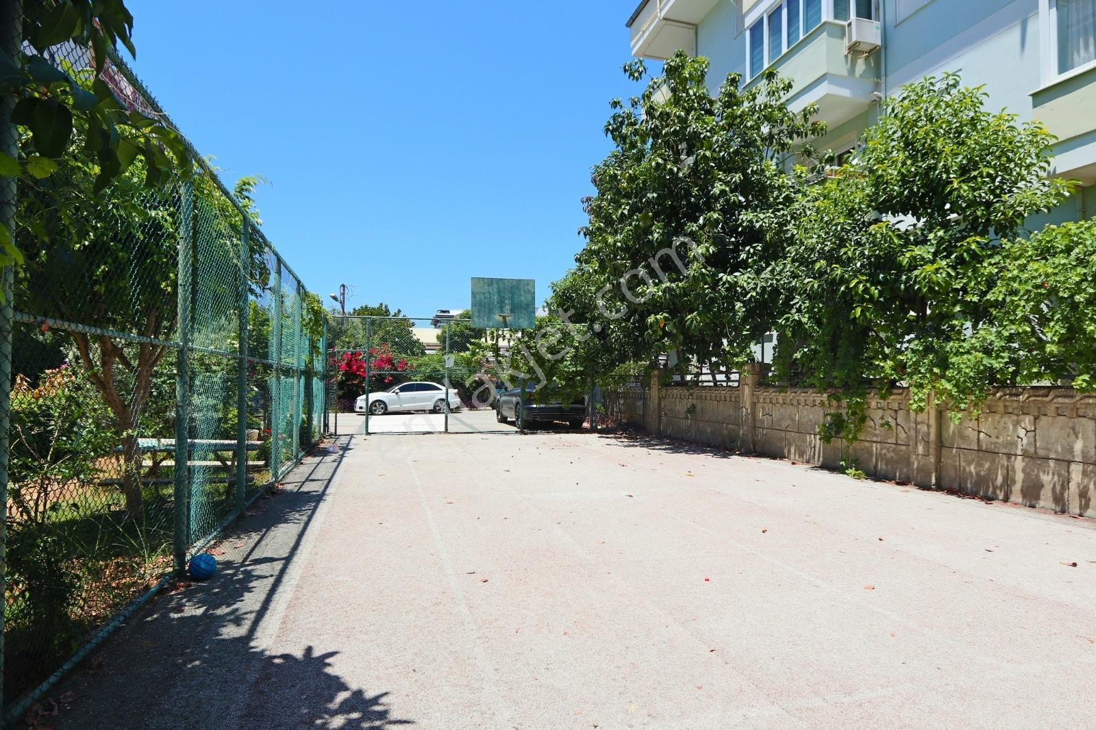 Alanya Merkez 5+1 Dublex 240m2 Lüx Aktivite Site Vatandaşlık Var - Görsel 34