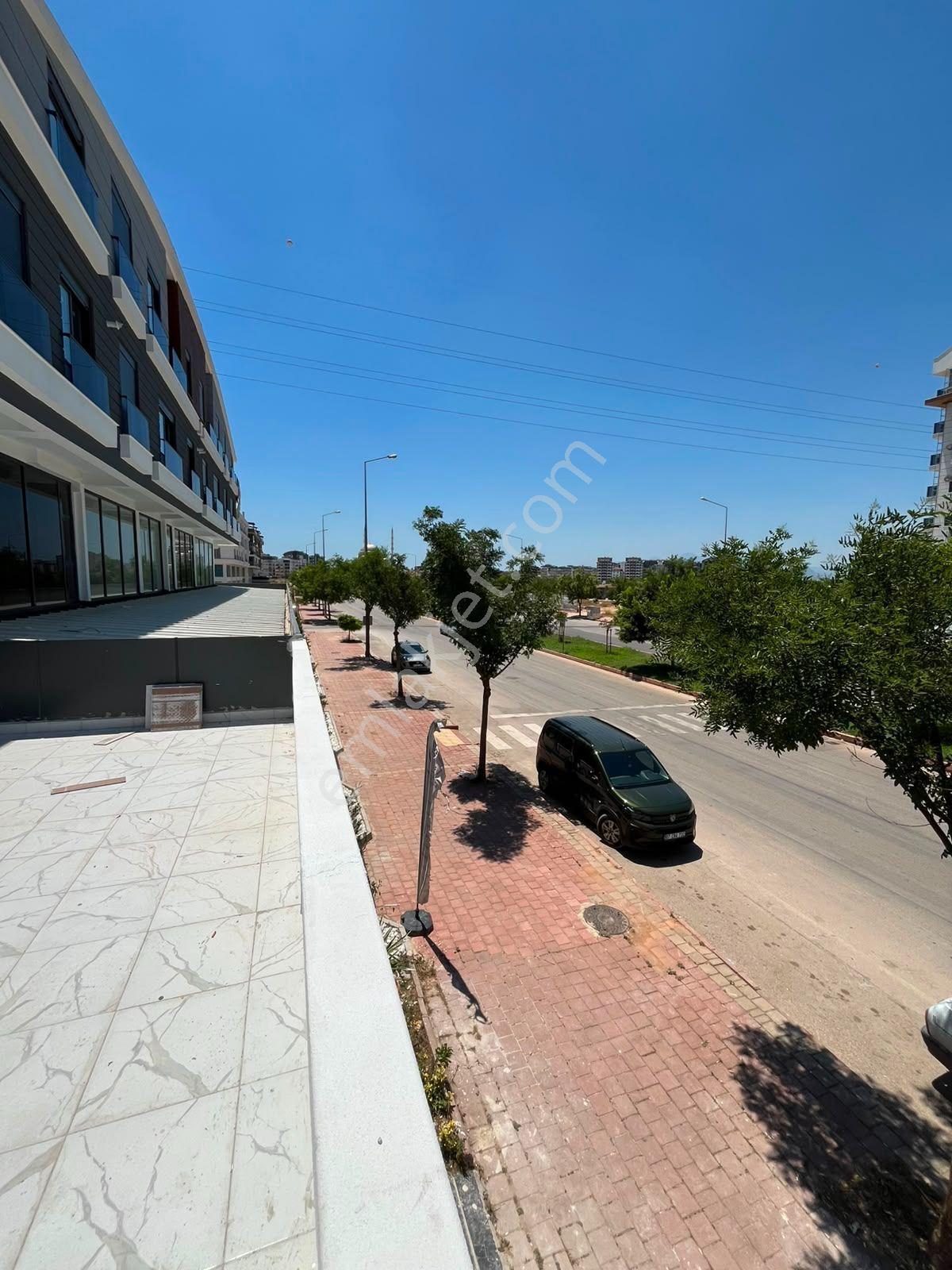 Şehir Hastanesi Yakını 4 Katlı Geniş Dükkan - Görsel 12