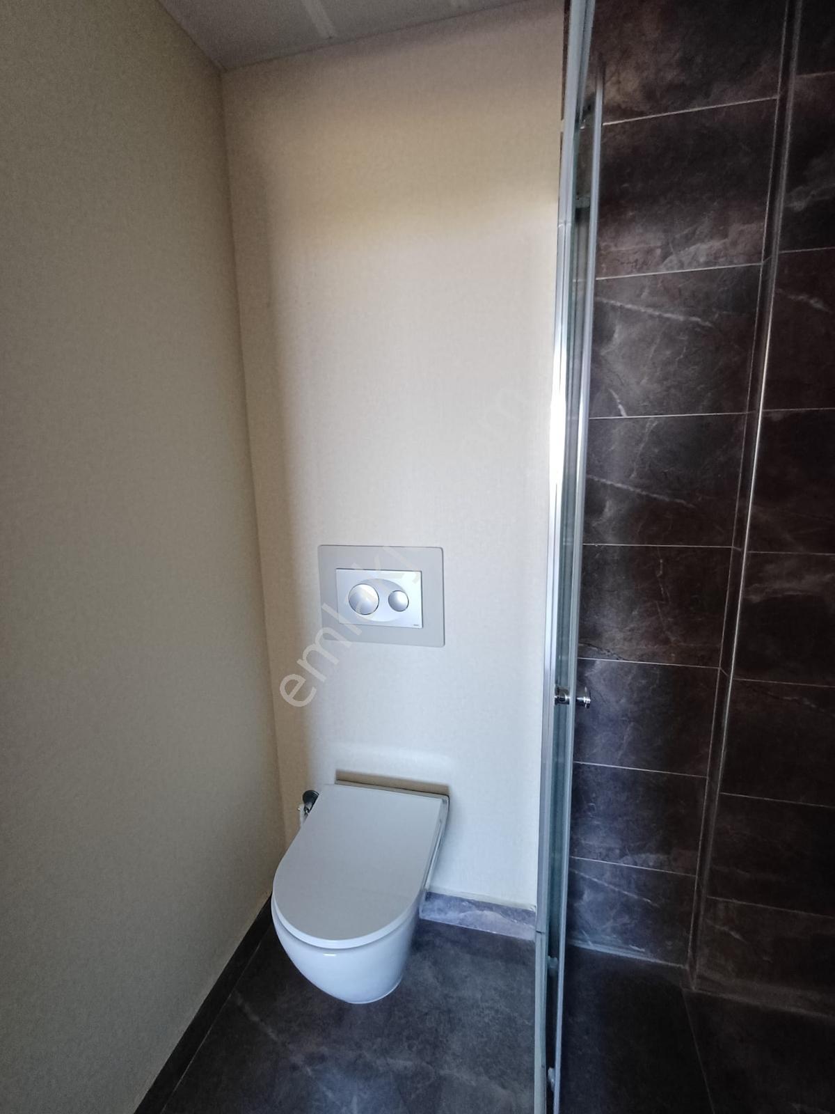 Turyaptan Eryaman Susuzda Merkezi Konum Kiralık 4+1 Daire - Görsel 8