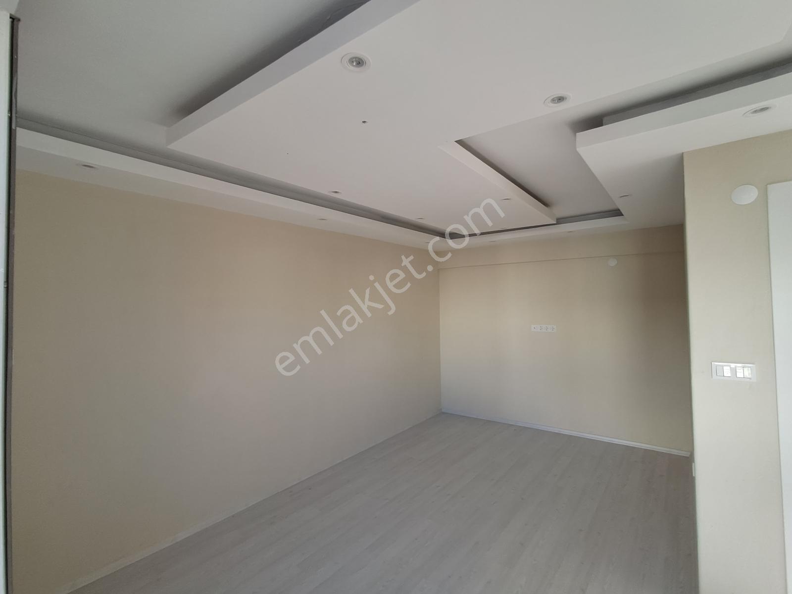 Bayraklı M.erener'de Satılık Bina - Görsel 12