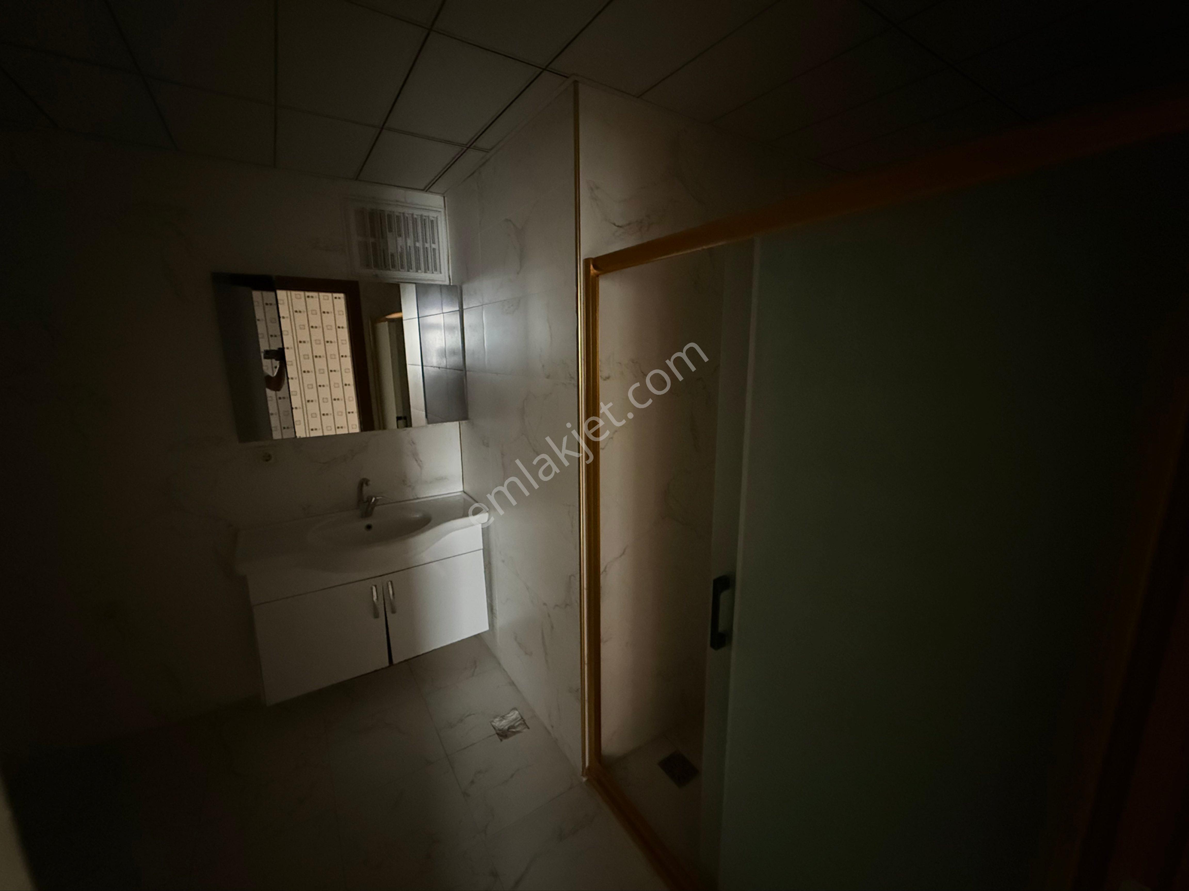 Kırmızı Gayrimenkulden Kiralık 3+1 Temiz Daire - Görsel 13