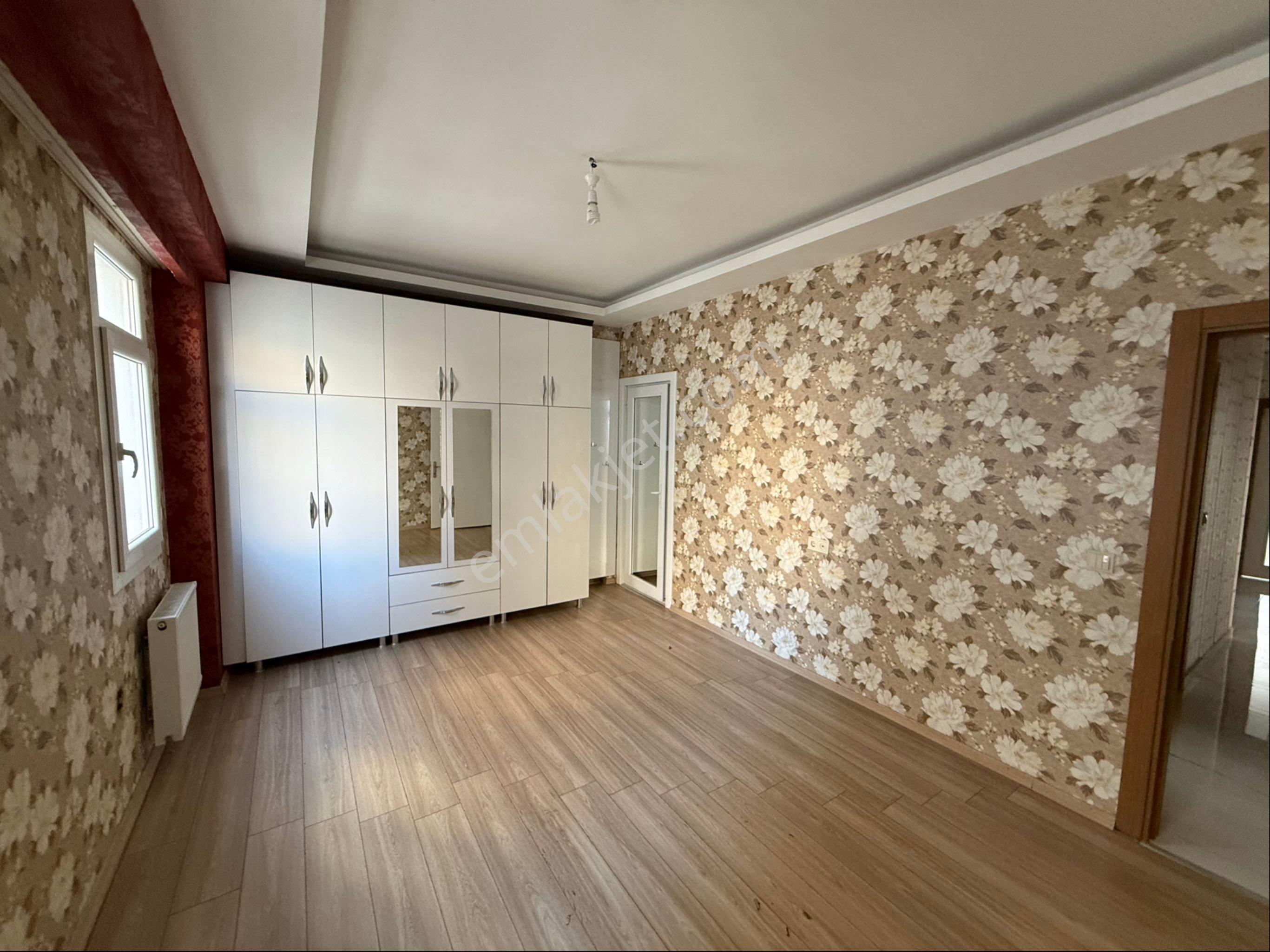 Kırmızı Gayrimenkulden Kiralık 3+1 Temiz Daire - Görsel 16