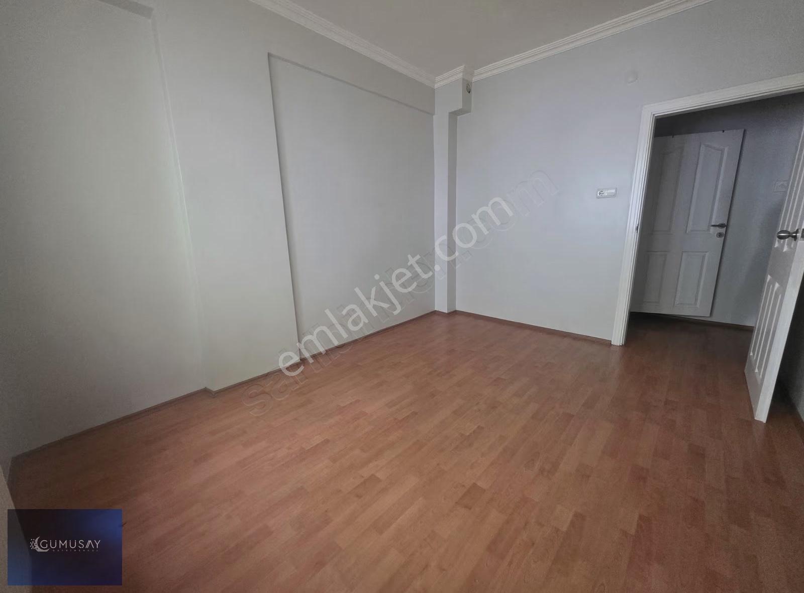Gümüşay'dan Eczacılık Fakültesi Karşısı Arakat Satılık Geniş 1+1 - Görsel 2