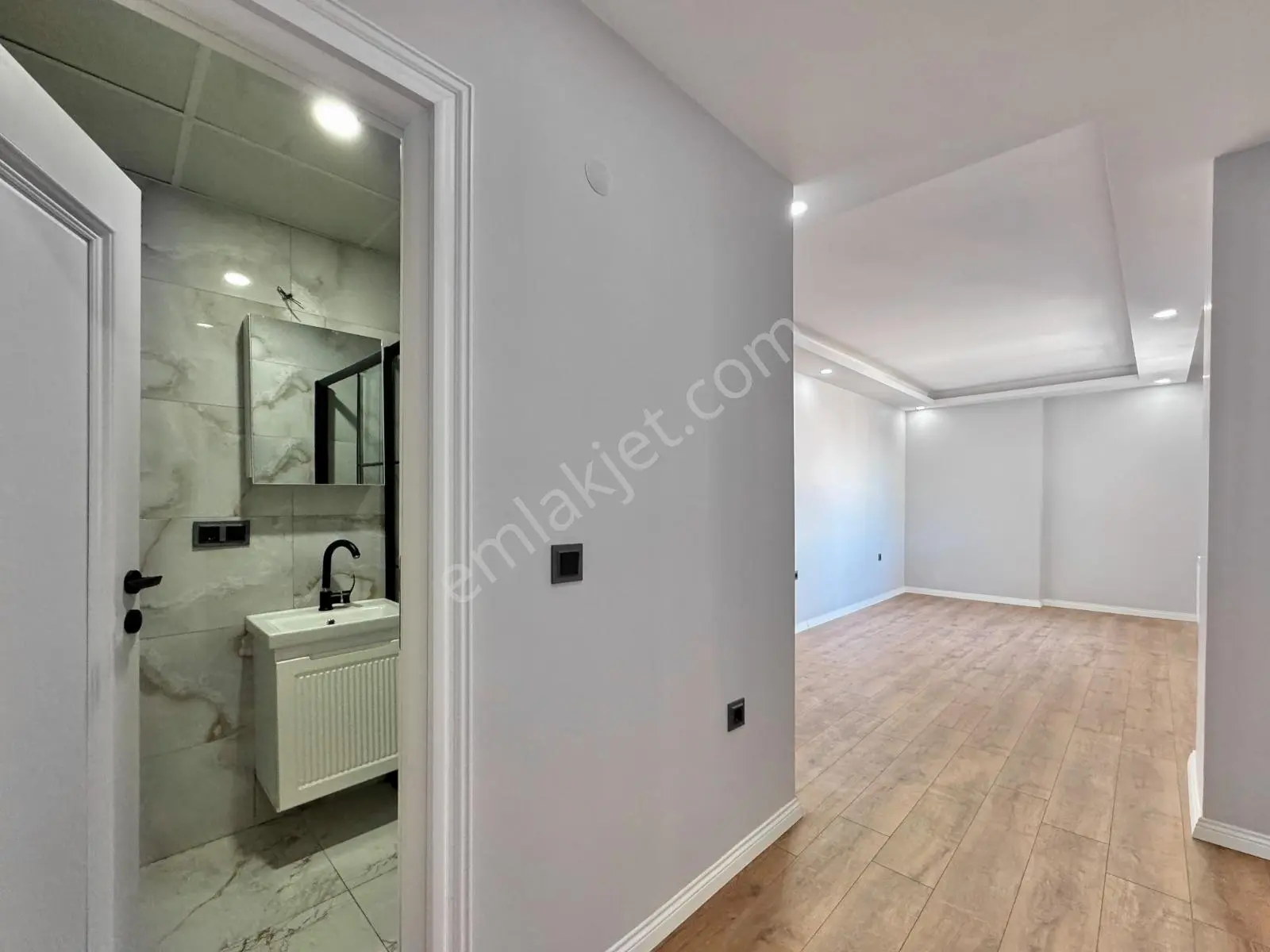 Havuzlu Butik Site'de Full Manzaralı Teraslı Satılık 4+2 Dublex - Görsel 27