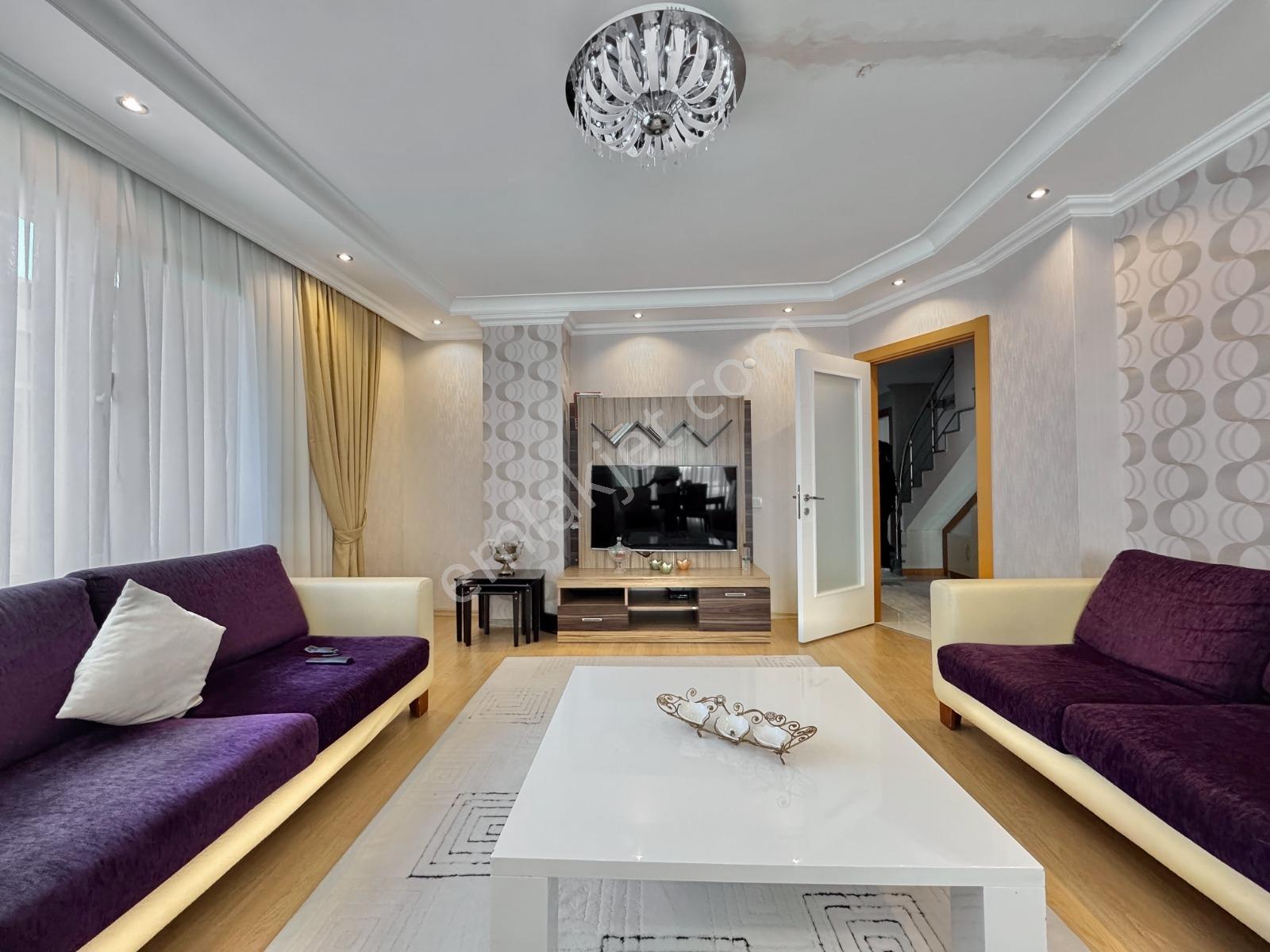 Beykent Tıp Merkezine Komşu Kısa Katlı Havuzlu Sitede 5+2 Dublex - Görsel 15