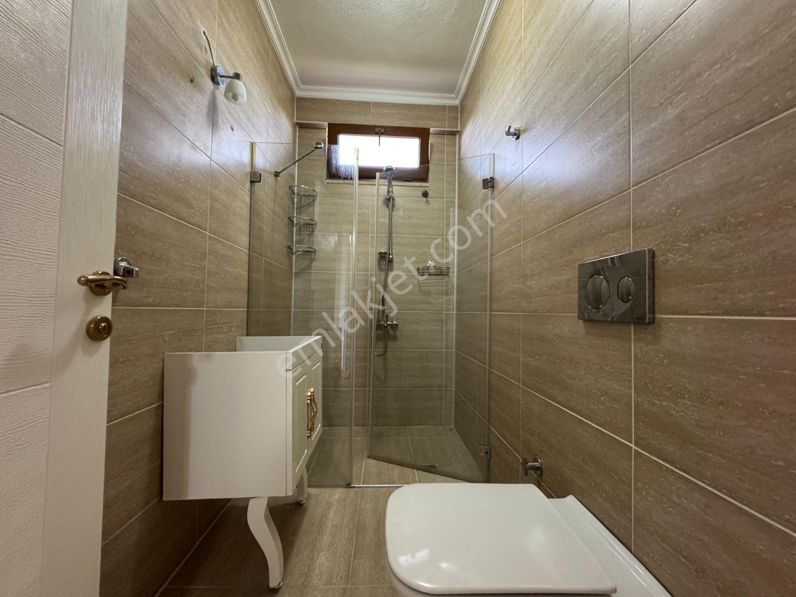 Kavaklı Caddesi E5e Yürüme Mesafesi 6+1 Satılık Taş Villa - Görsel 15