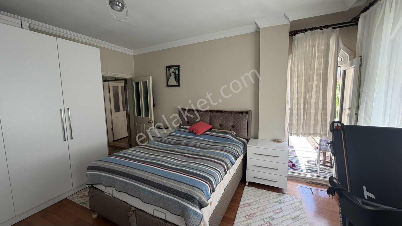 Yemimahallede 3+1 130 M2 Çift Balkonlu Geniş Ve Kullanışlı - Görsel 11