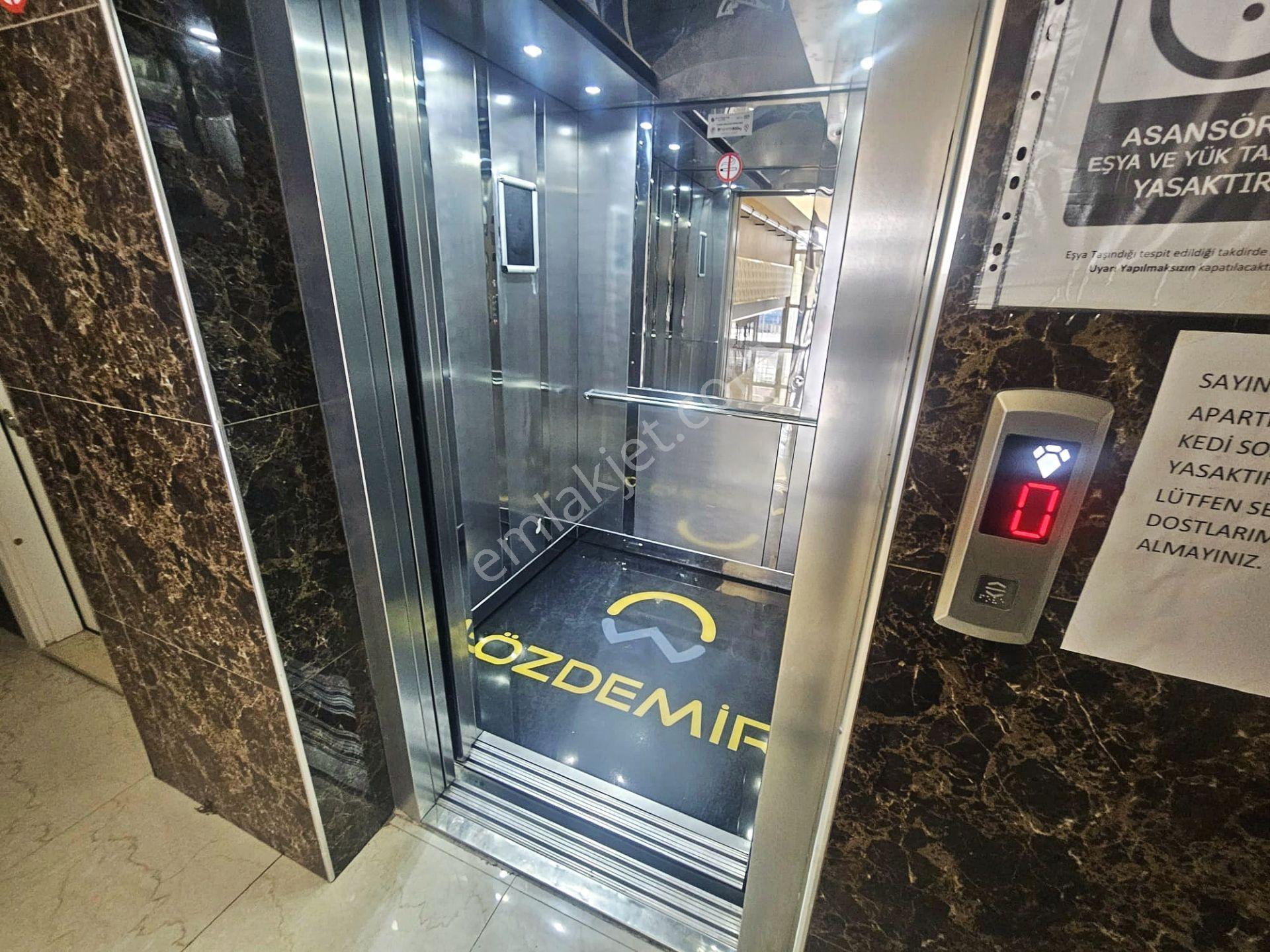 Aktif'ten Fırsat Akçay'da Satılık Havuzlu Otoparklı Harika 1+1 Daire - Görsel 18