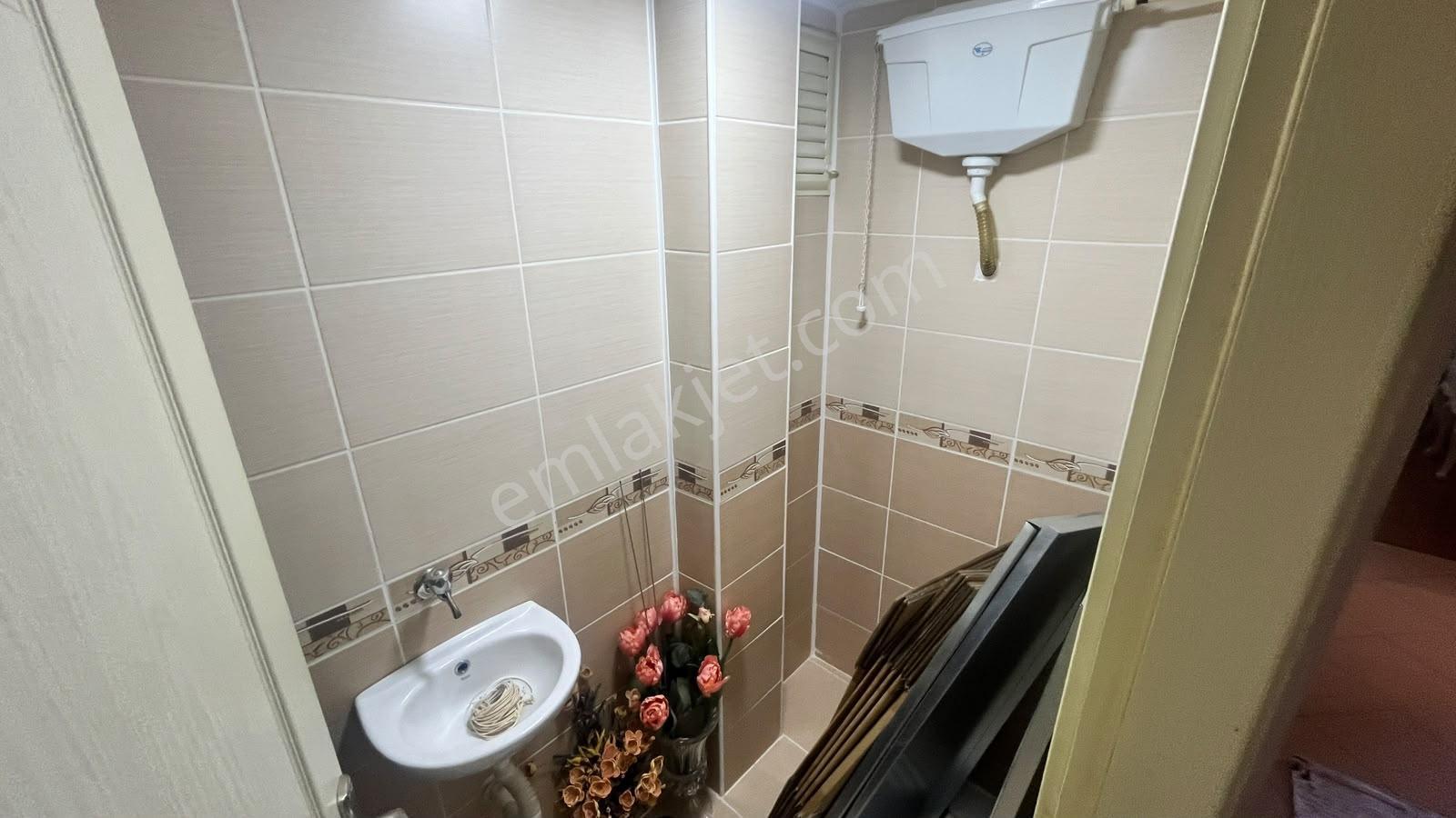 İnönü Mahallesinde Eşyalı Kiralı 3+1 Daire - Görsel 8