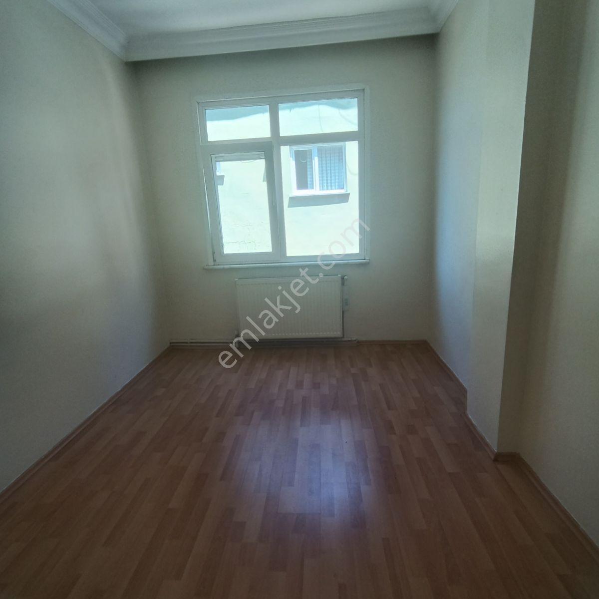 Kağıthane Nurtepe Kiralık Büyük Ara Kat Balkonlu Düz Yerde - Görsel 13