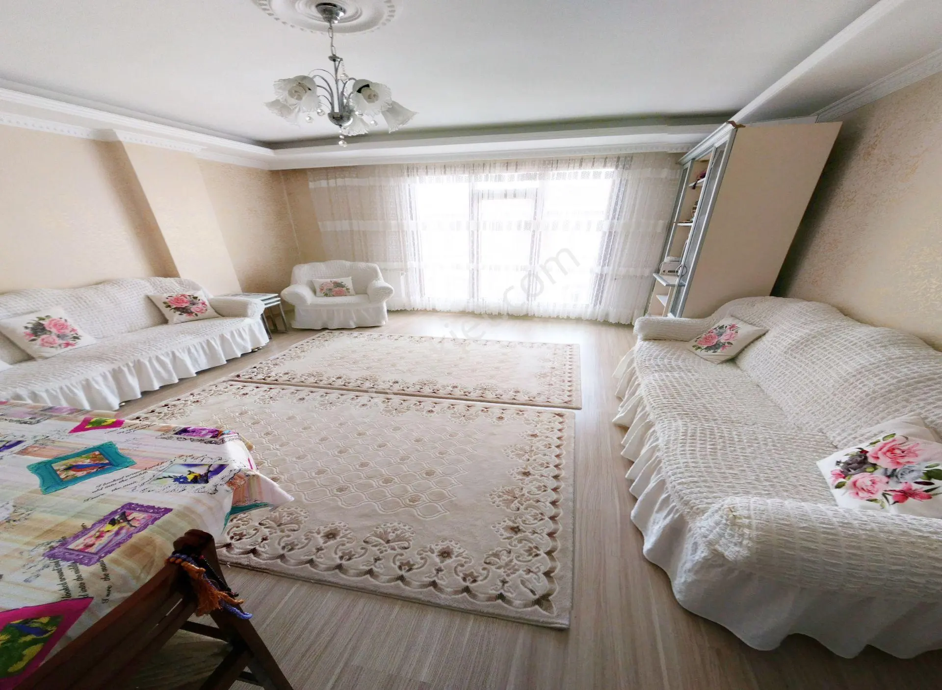 Yenibosna Eviza Konaklarına Yakın 6+1 250 M2 Ultra Lüxsgeniş Dublexs - Görsel 3