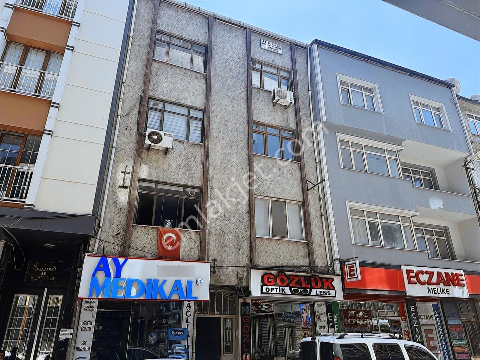 Gaziosmanpaşa Şafak Hastanesi Karşısı Satılık Ofis&büro