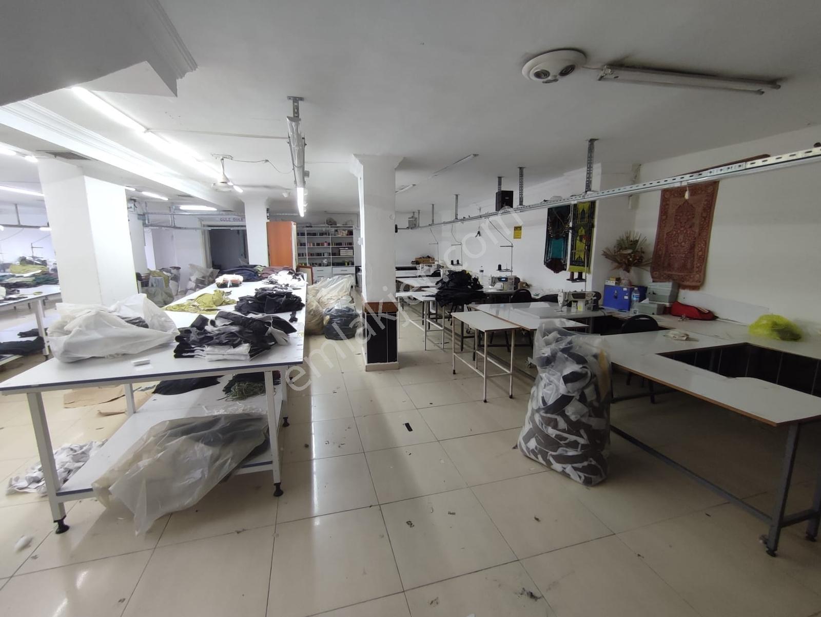 Sultangazi Zübeyde Hanım Mahallesi'nde Kiralık Dükkan Atölye - Görsel 4