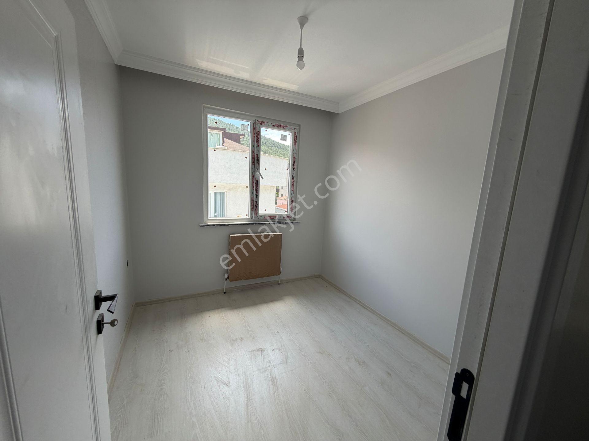 Samandıra'da Krediye Uygun Otoparklı 120m2 Asansörlü 3+1 Daire - Görsel 5