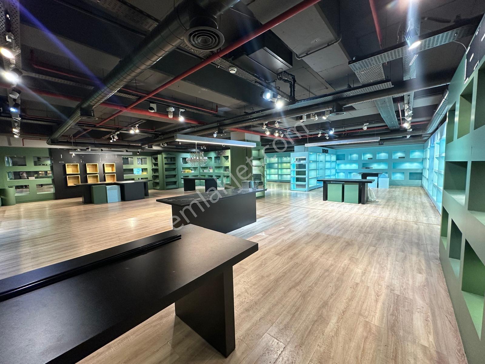 İstoç Ticaret Merkezi 400 M2 Satılık Ofis Büro Nefise Kasap - Görsel 4