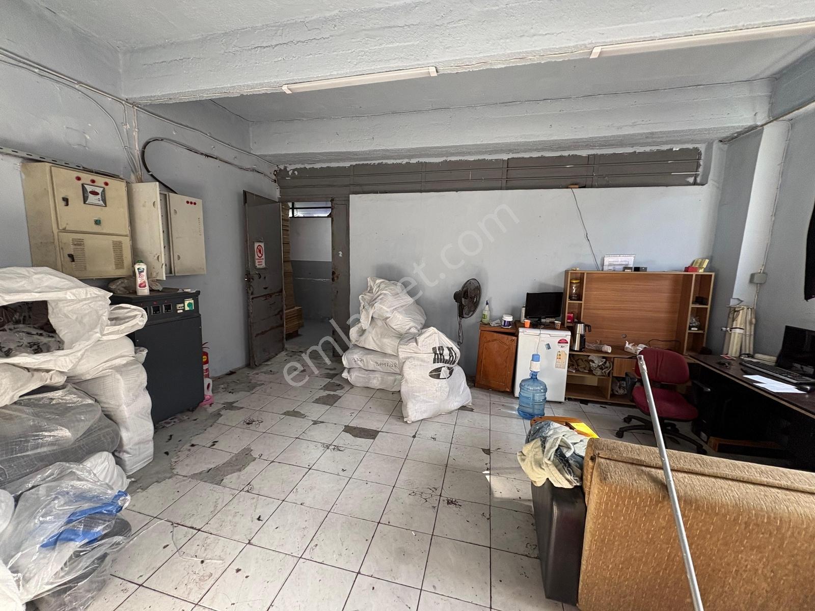Bayrampaşa Alba Sanayi Sitesinde Kiralık Dükkan & Atölye - Görsel 6