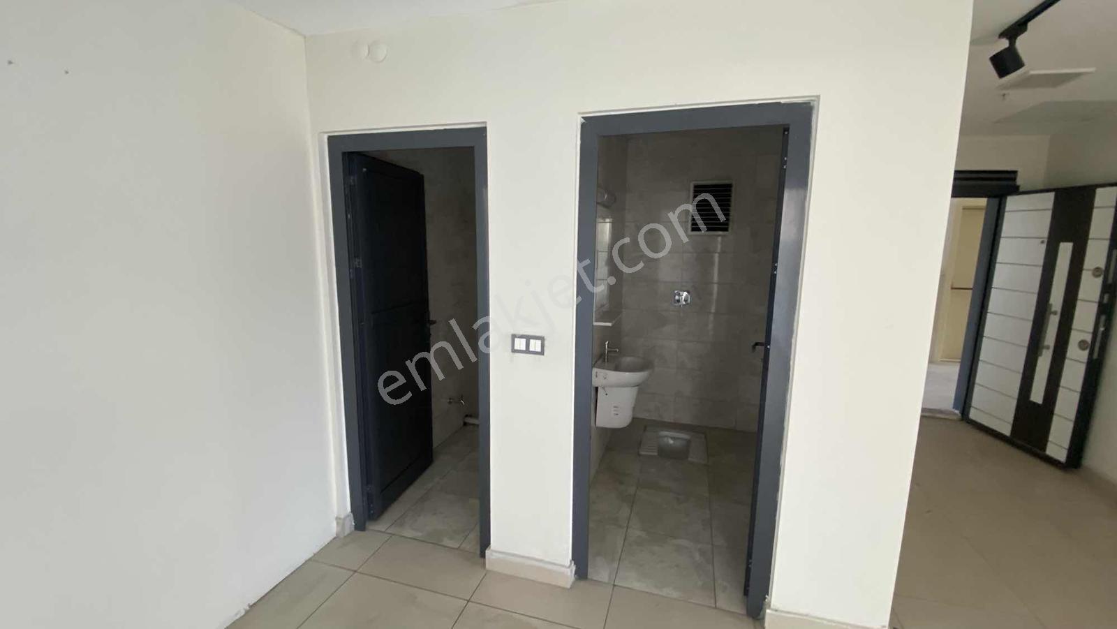 Şehrin Merkezinde Adliye Yanı Kiralık İşyeri Ofis - Görsel 12
