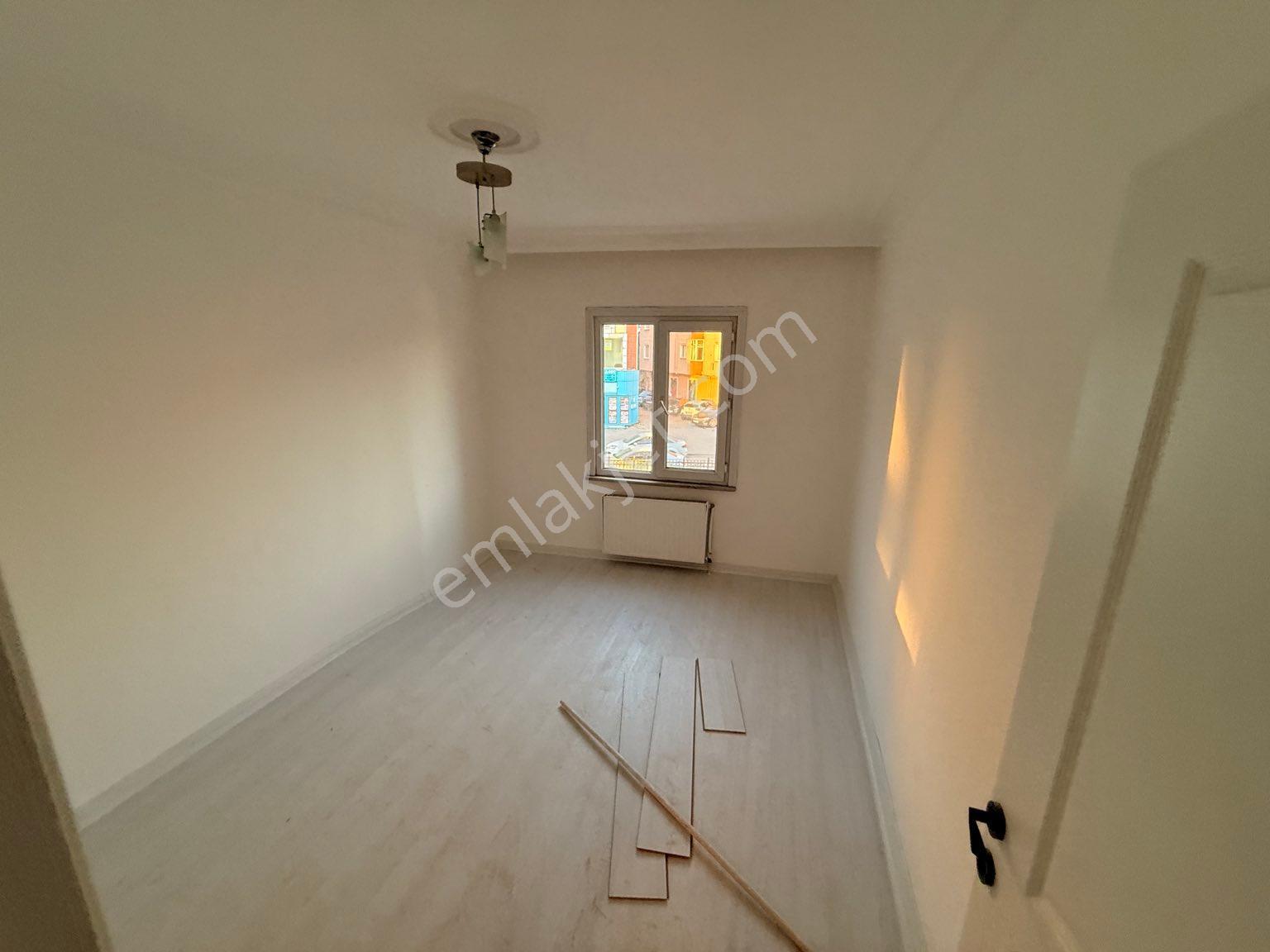 Yakacık Çarşı'da 60 Metre² Arsalı Muhteşem İçi Yapılı 3 + 1 Daire - Görsel 19
