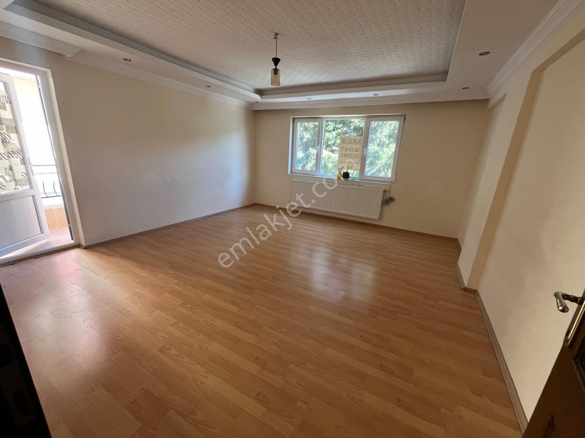 Umut 19dan Elvan Mah. 1.arakat 120m2 Kiralık 3+1 Daire
