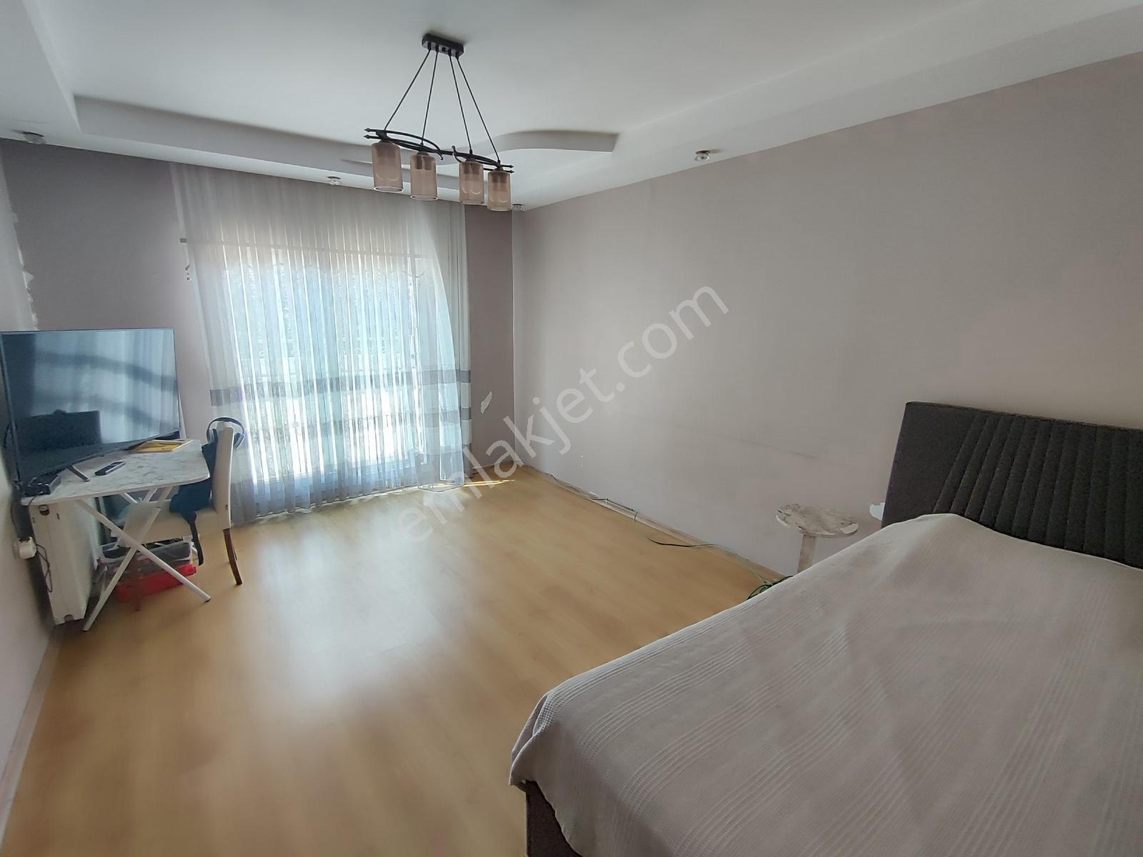 Pınarda Eski Sarana Bulv. Üzeri Site İçi 3+1 Geniş Uygun Daire - Görsel 22