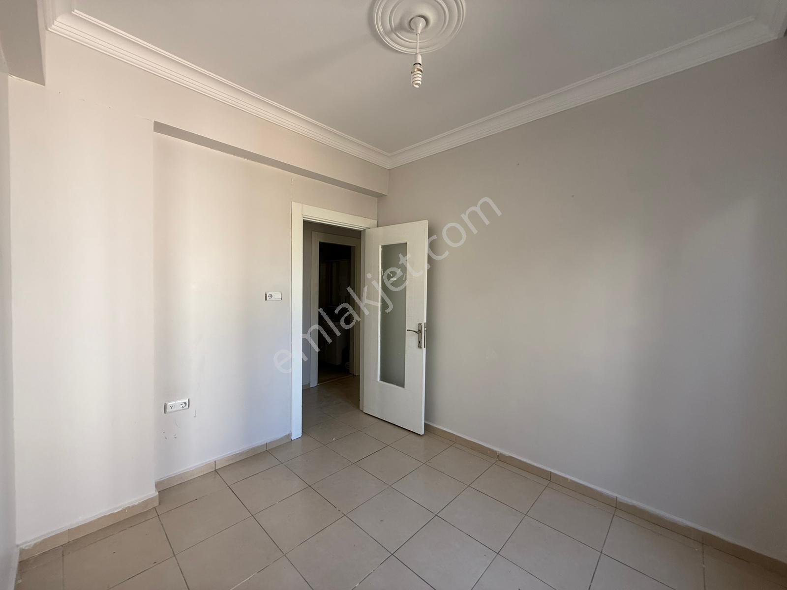 Süleymanşah Mahallesinde Kiralık Cakma 4+1 Daire - Görsel 16