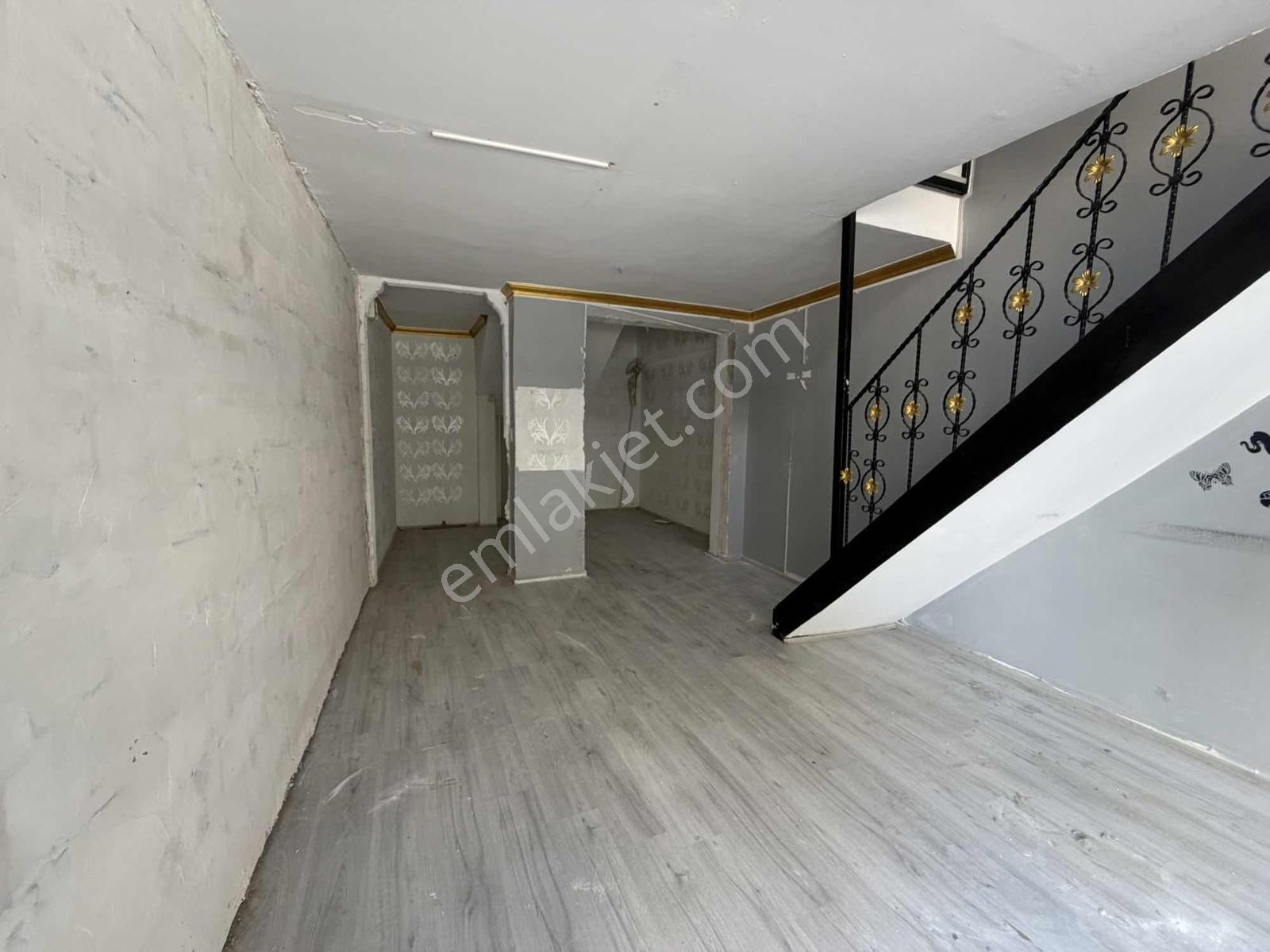 Zeytinburnu Nuripaşada Satılık 2 Katlı Dükkan - Görsel 23