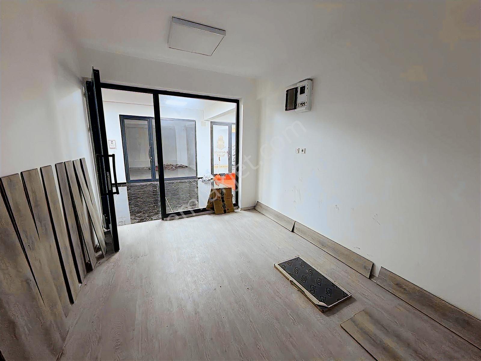 Zeytinburnu Veliefendi Caddede Kiralık Dükkanlar - Görsel 2