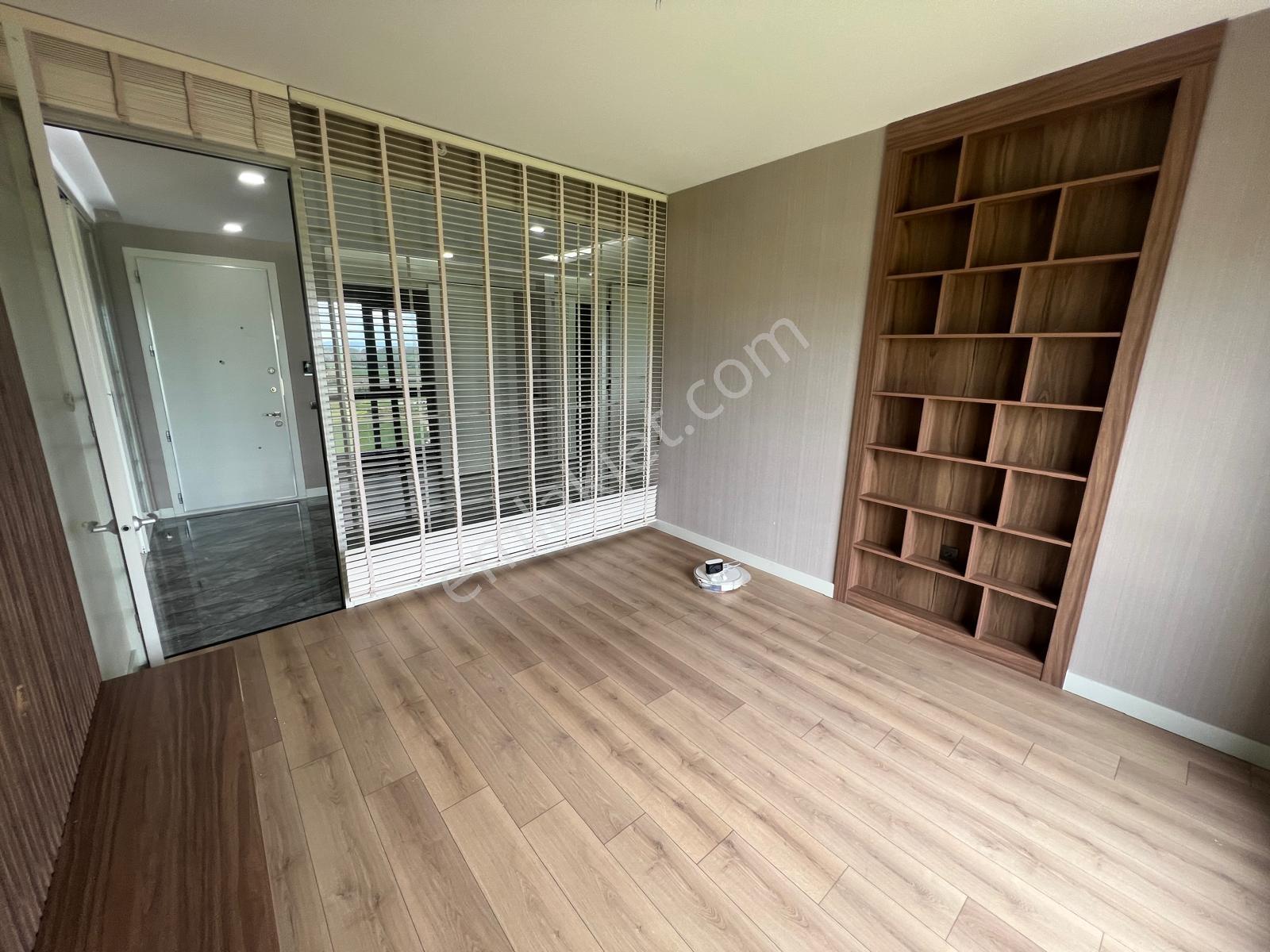 Yuvaköy Natura Batıkent Sitesinde Ultra Lüx Yapılı 4,5+1 Kiralık - Görsel 7