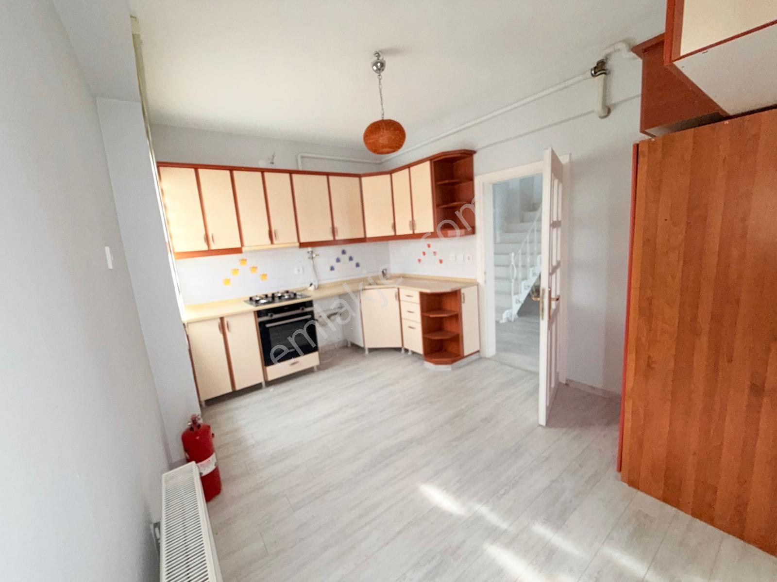 Yıldızlı Medikalpark Hastane Karşısı Satılık Dublex Daire - Görsel 13
