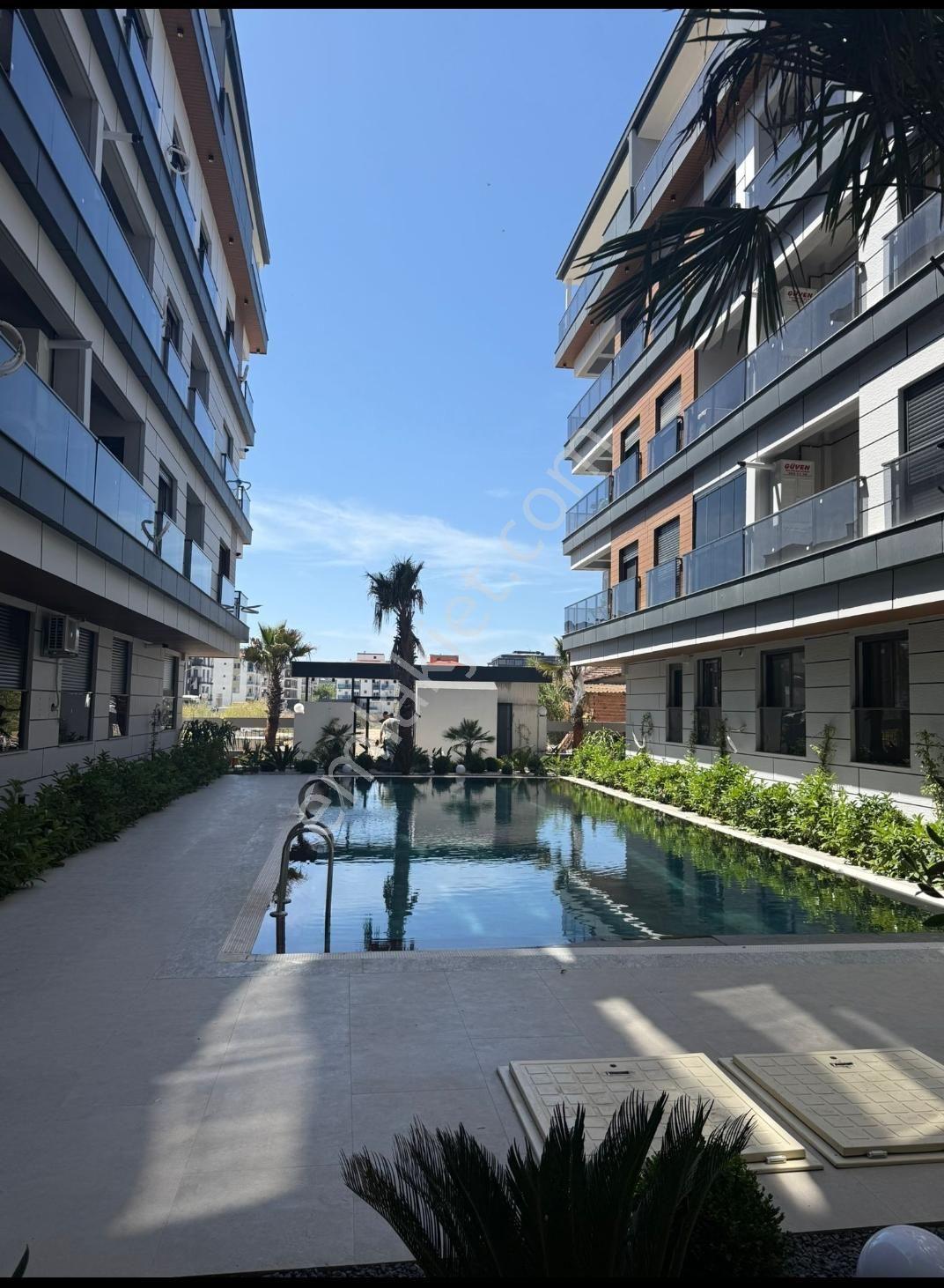 Seyrek Ara Kat Kiralık Havuz Cephe Daire - Görsel 11