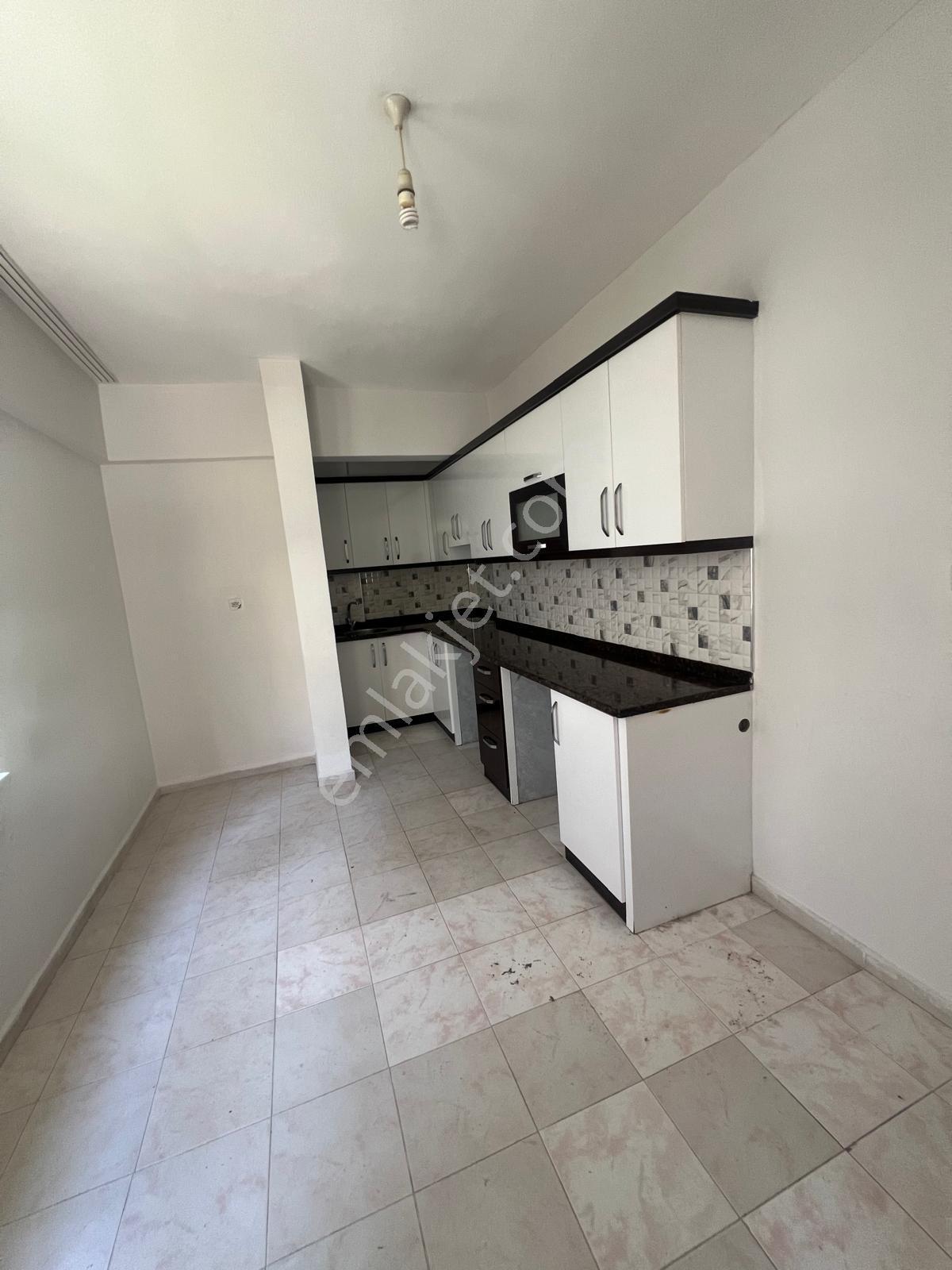 Alanya Merkez'de Nüfus Civarı 2+1 Ayrı Mutfak Kiralık Daire - Görsel 16
