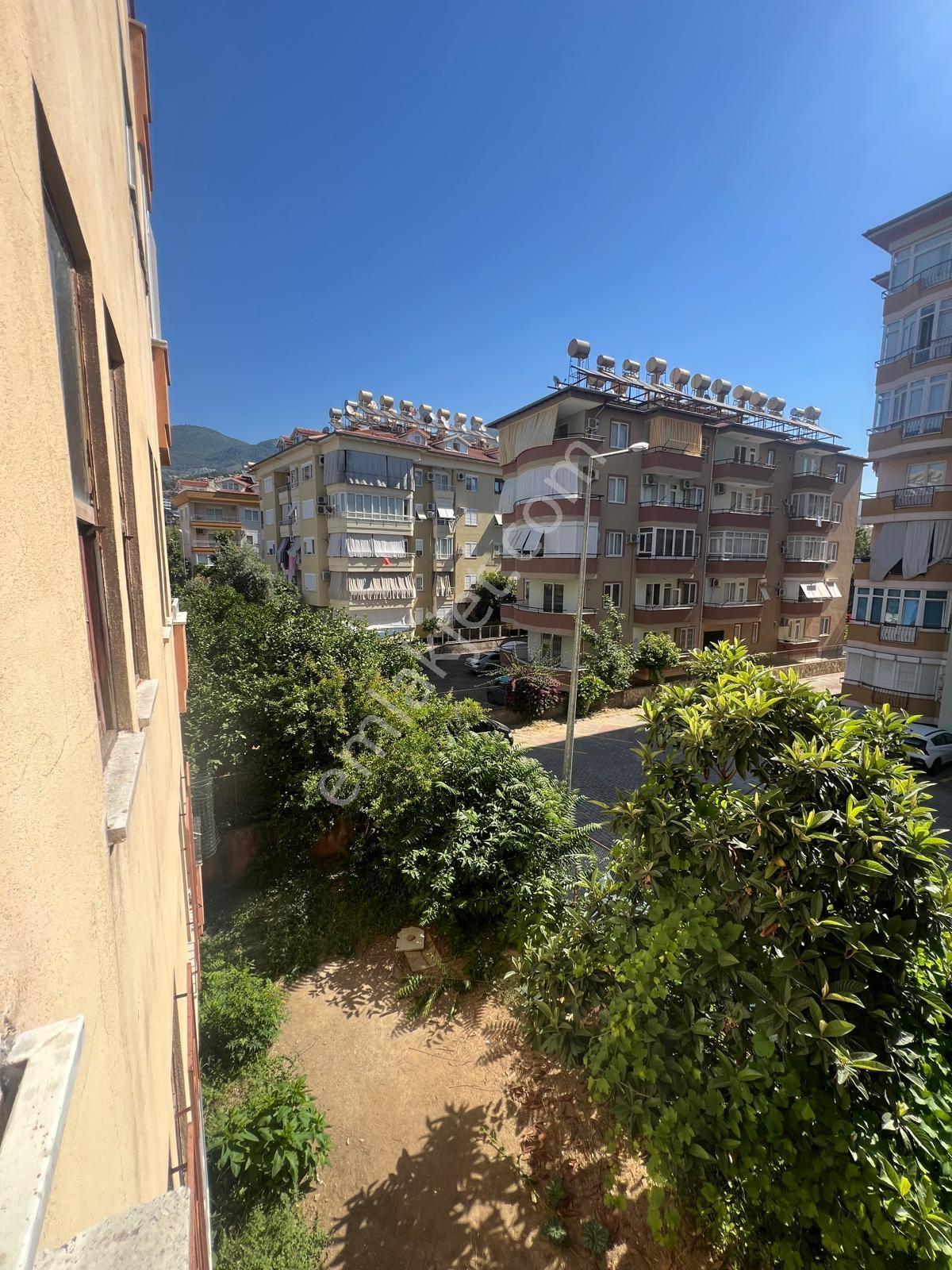 Alanya Merkez'de Nüfus Civarı 2+1 Ayrı Mutfak Kiralık Daire - Görsel 26