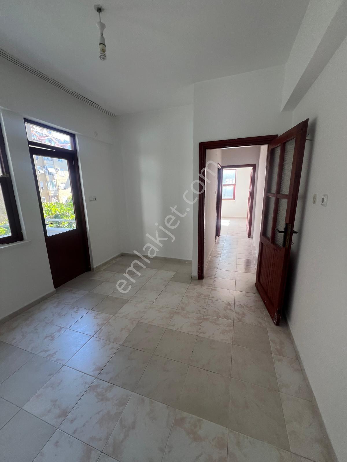 Alanya Merkez'de Nüfus Civarı 2+1 Ayrı Mutfak Kiralık Daire - Görsel 25