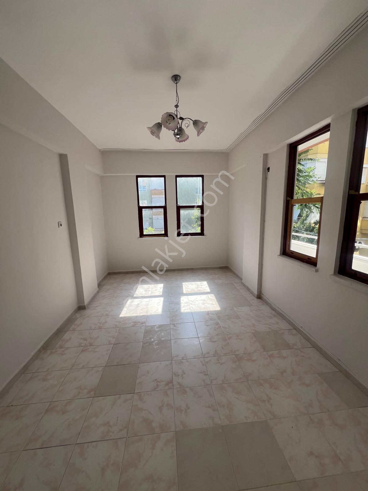 Alanya Merkez'de Nüfus Civarı 2+1 Ayrı Mutfak Kiralık Daire - Görsel 12