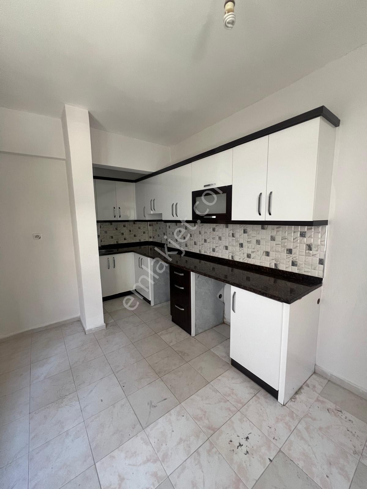 Alanya Merkez'de Nüfus Civarı 2+1 Ayrı Mutfak Kiralık Daire - Görsel 22
