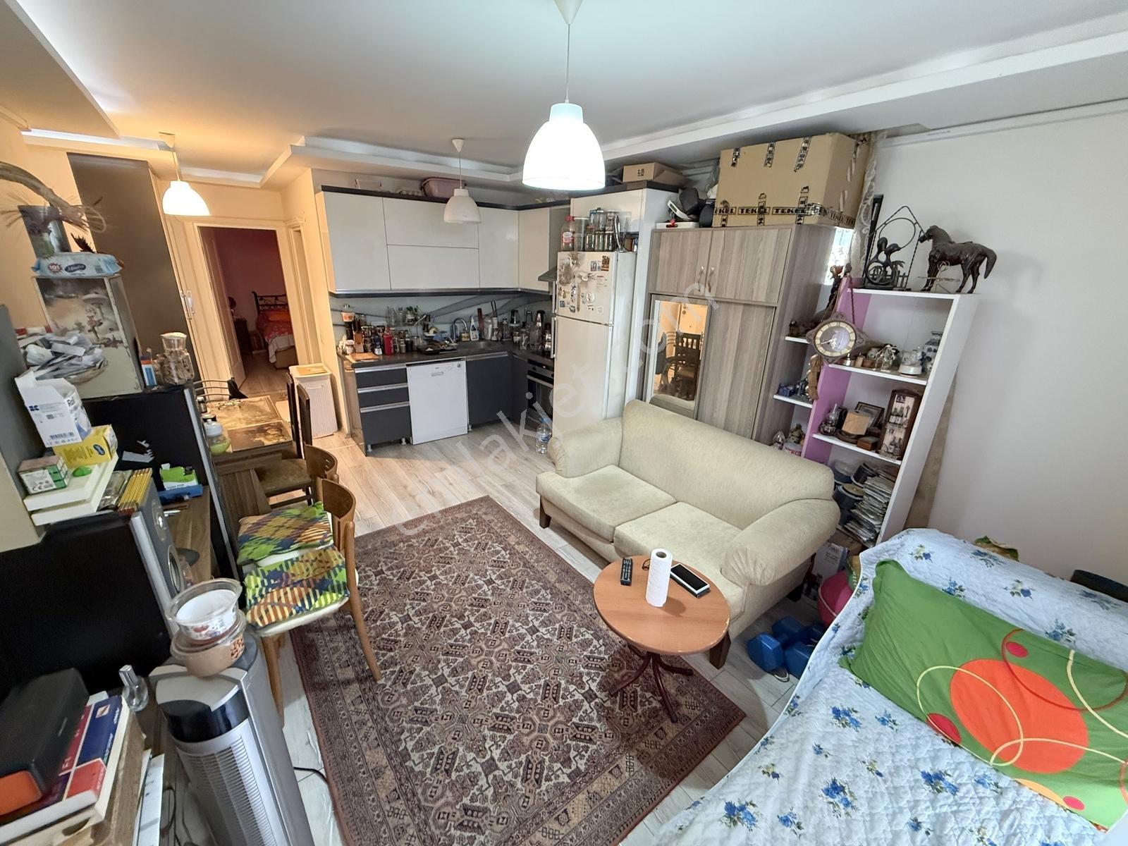 ▀güç'ten Akçay'da Yüzme Havuzlu & Otoparklı Güvenlikli 1+1 Daire - Görsel 31