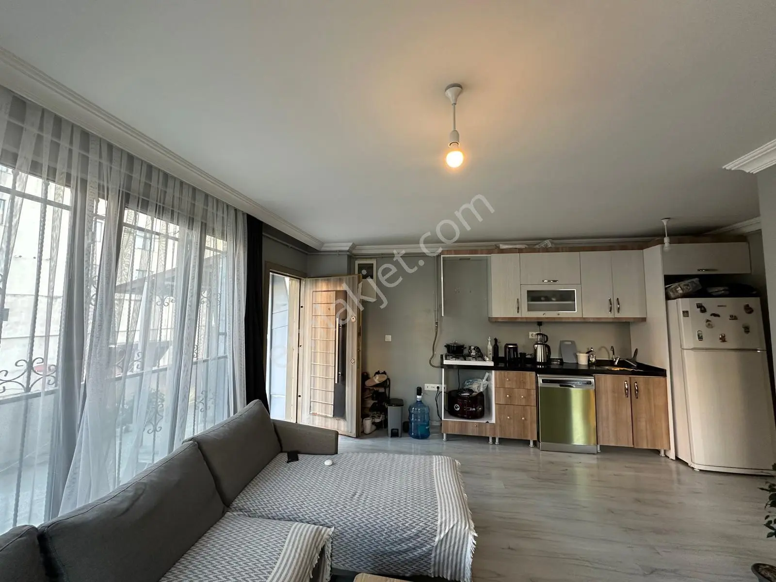 Pendik Güllübağlarda Ankara Cd.ne 2dk Mesafede Satılık 1+1 Daire - Görsel 2