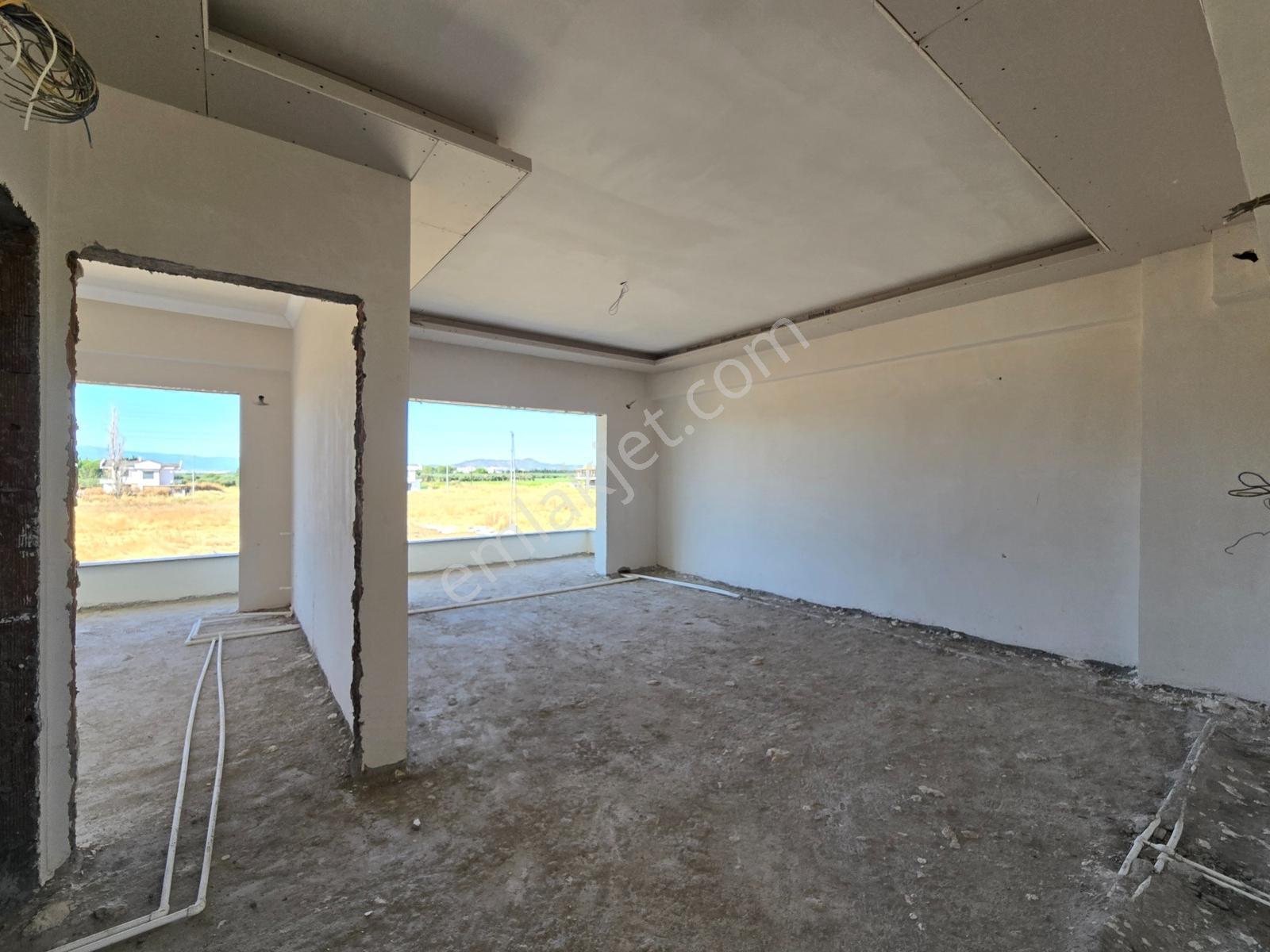 Gömeç Sahilde Havuzlu Sitede Satılık 1+1 Daireler - Görsel 4
