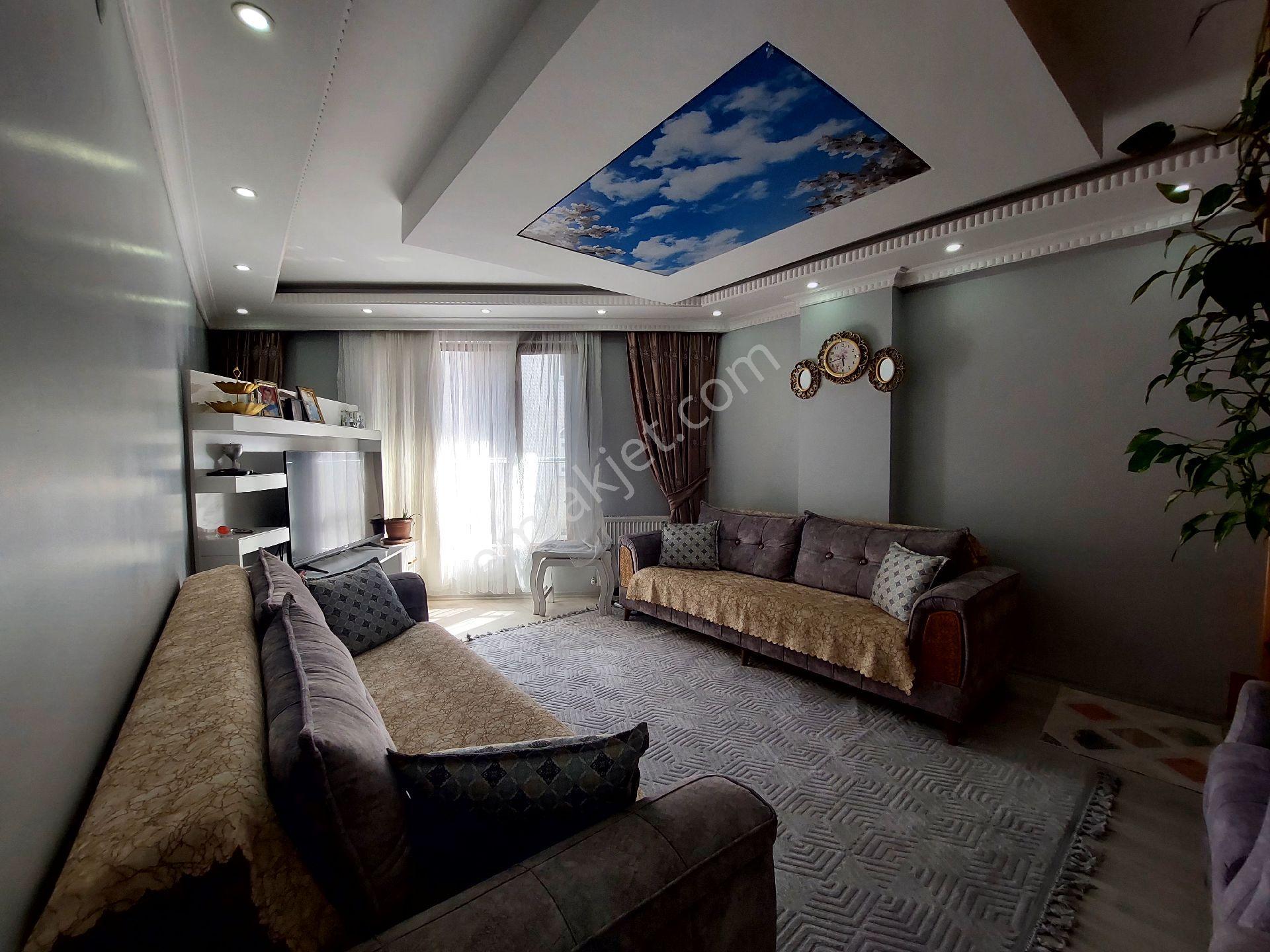 Gaziosmanpaşa Küçükköy Yeni Mah Acil Satılık Dubleks Asansörlü 4+2 200 M2