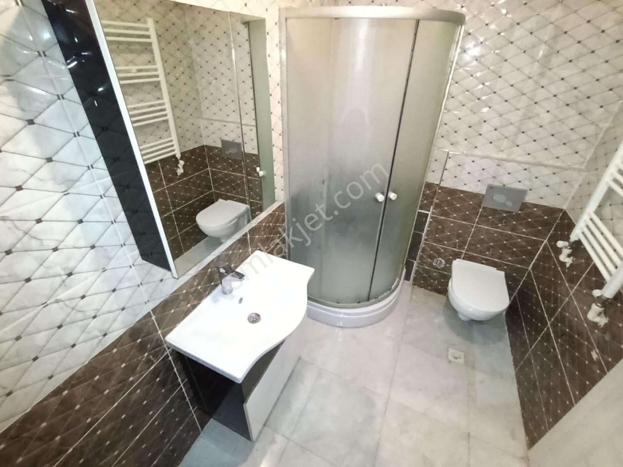 Altınkumda Doğalgazlı Asansörlü Ön Cephe Yeni 1+1 Fırsat Daire - Görsel 11