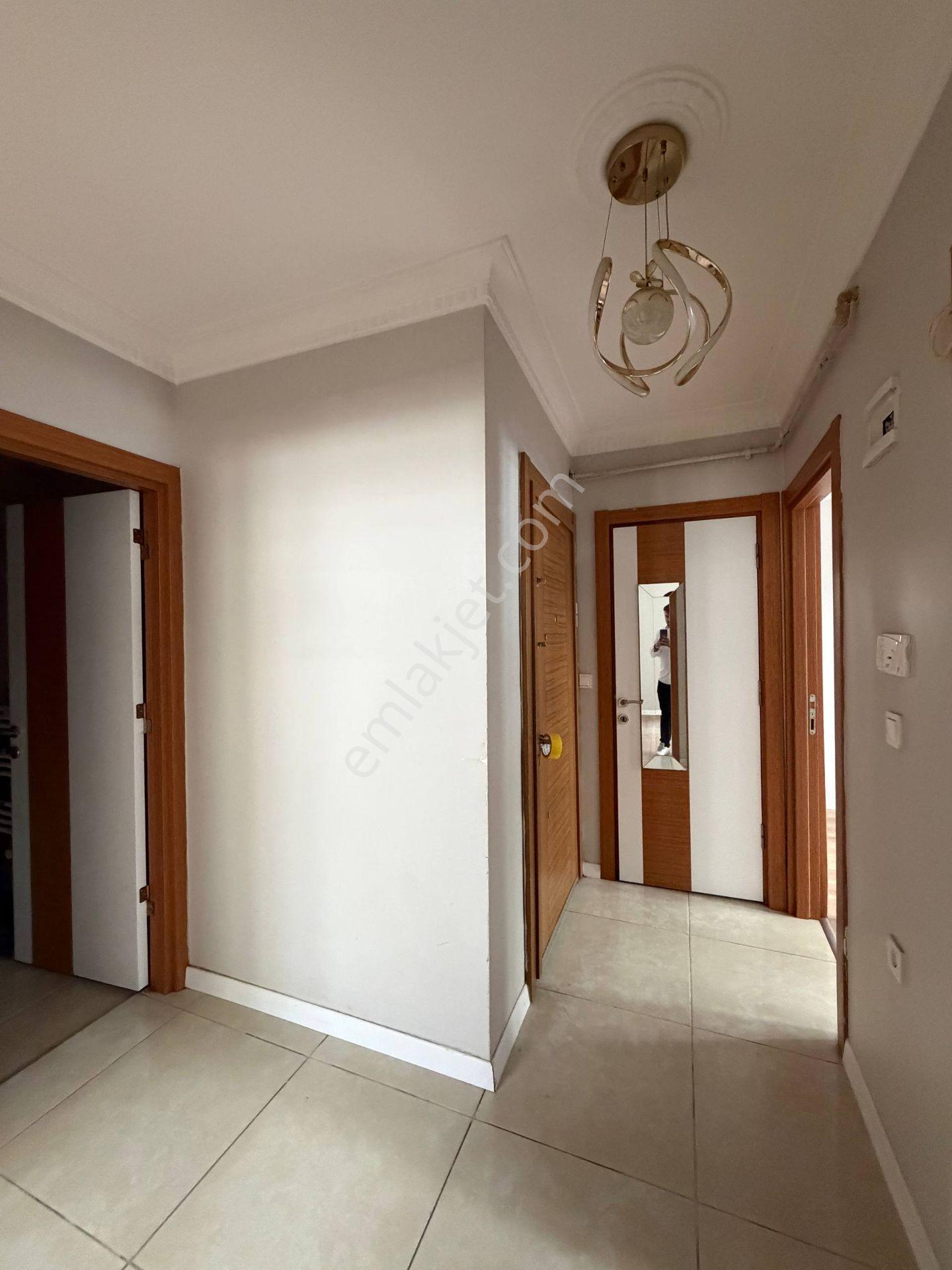 Esenyurt Mehterçeşme Mahallesi 2+1 Kiralık Düz Giriş Daire Köşebaşı Metrobüse Yakın Full Dekorlu - Görsel 9