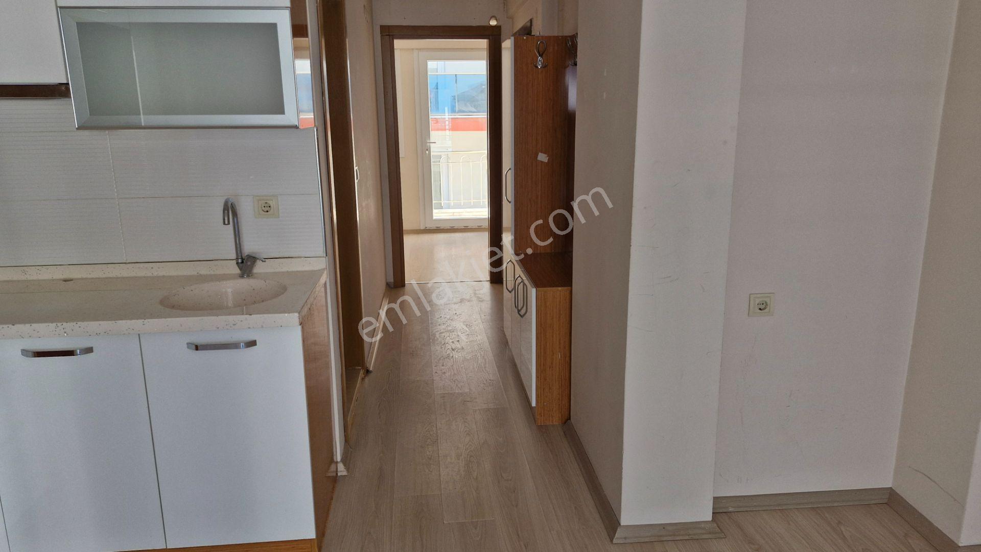 Aydın Merkez Meşrutiyet Mah 1+1 Asansörlü Kiralık Ara Kat Daire - Görsel 9