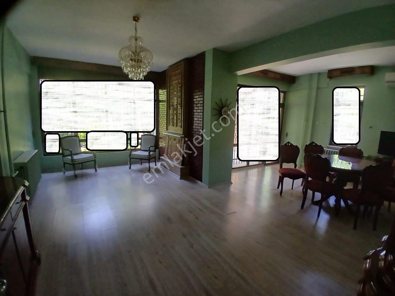 Ender Uysal Gayrimenkulden Kınıklıda Kiralık Triplex Villa..
